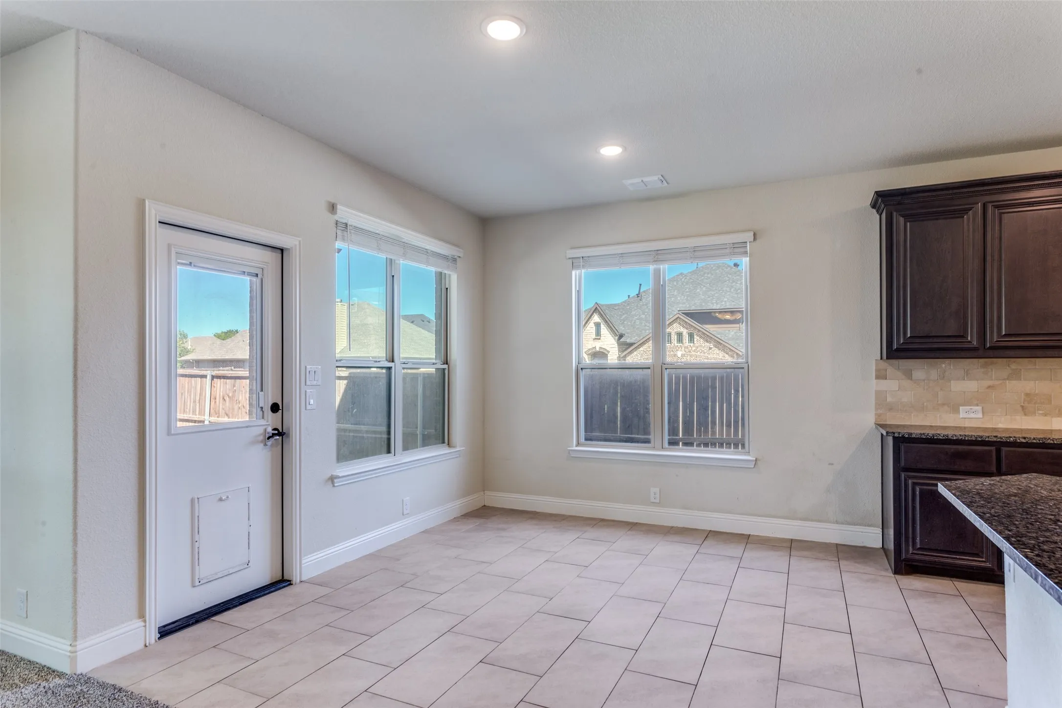 Single Family Residence For Sale in Johnson County , 1029 Palo Oaks Drive, Burleson, Texas 76028, 5 Bedroom, 4 Bathroom, 2 Garage spaces, 3,269 Sqft, built in 2021, mls#21372409, Real Estate Agent in Burleson, Homes For Sale in Johnson county, Homes For Sale in Burleson, Realtor in Burleson Texas, Real Estate Brokerage Independent Realty Texas, Luminita Cordes Realtor