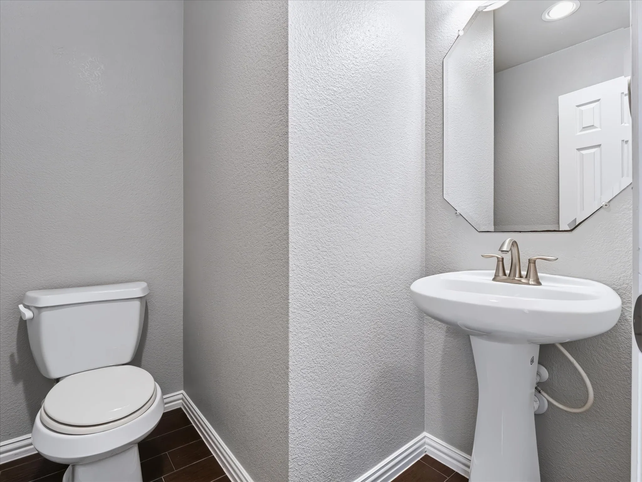 Single Family Residence For Rent in Collin County , 1707 Estacado Drive, Allen, Texas 75013, 3 Bedroom, 3 Bathroom, 2 Garage spaces, 2,353 Sqft, built in 2009, mls#21372454, Real Estate Agent in Allen, Homes For Rent in Collin county, Homes For Rent in Allen, Realtor in Allen Texas, Real Estate Brokerage Independent Realty Texas, Luminita Cordes Realtor