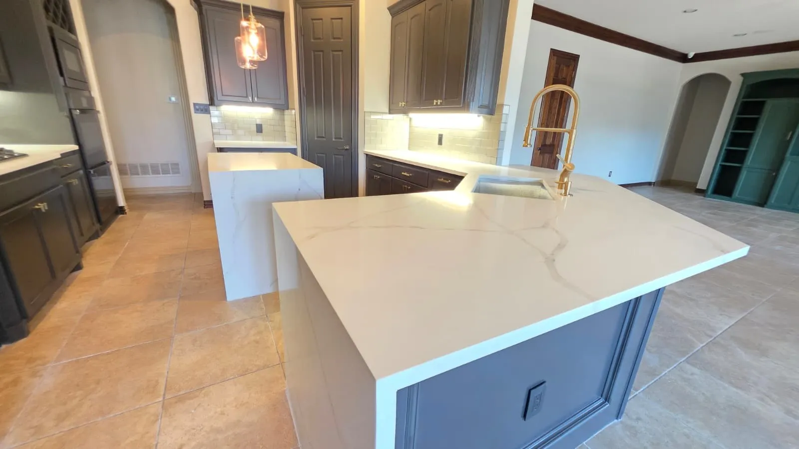 Single Family Residence For Sale in Tarrant County , 5510 Texas Trail, Colleyville, Texas 76034, 4 Bedroom, 4 Bathroom, 3 Garage spaces, 4,456 Sqft, built in 2004, mls#21372465, Real Estate Agent in Colleyville, Homes For Sale in Tarrant county, Homes For Sale in Colleyville, Realtor in Colleyville Texas, Real Estate Brokerage Independent Realty Texas, Luminita Cordes Realtor
