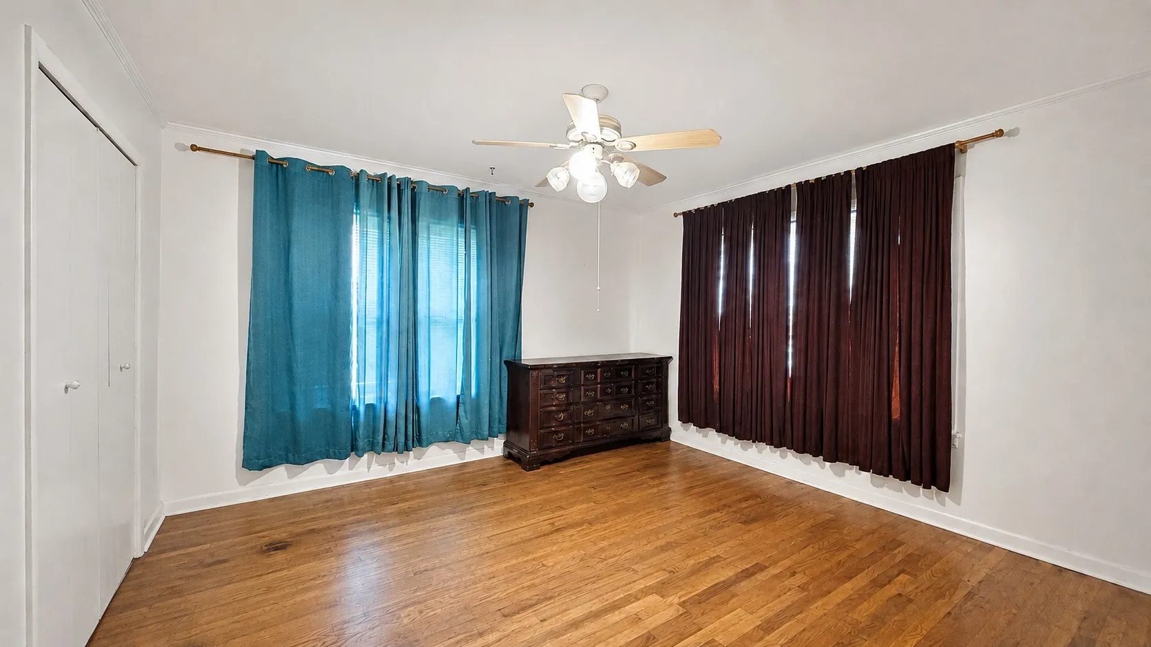 13'x13' Second Bedroom in Red Brick Home.
