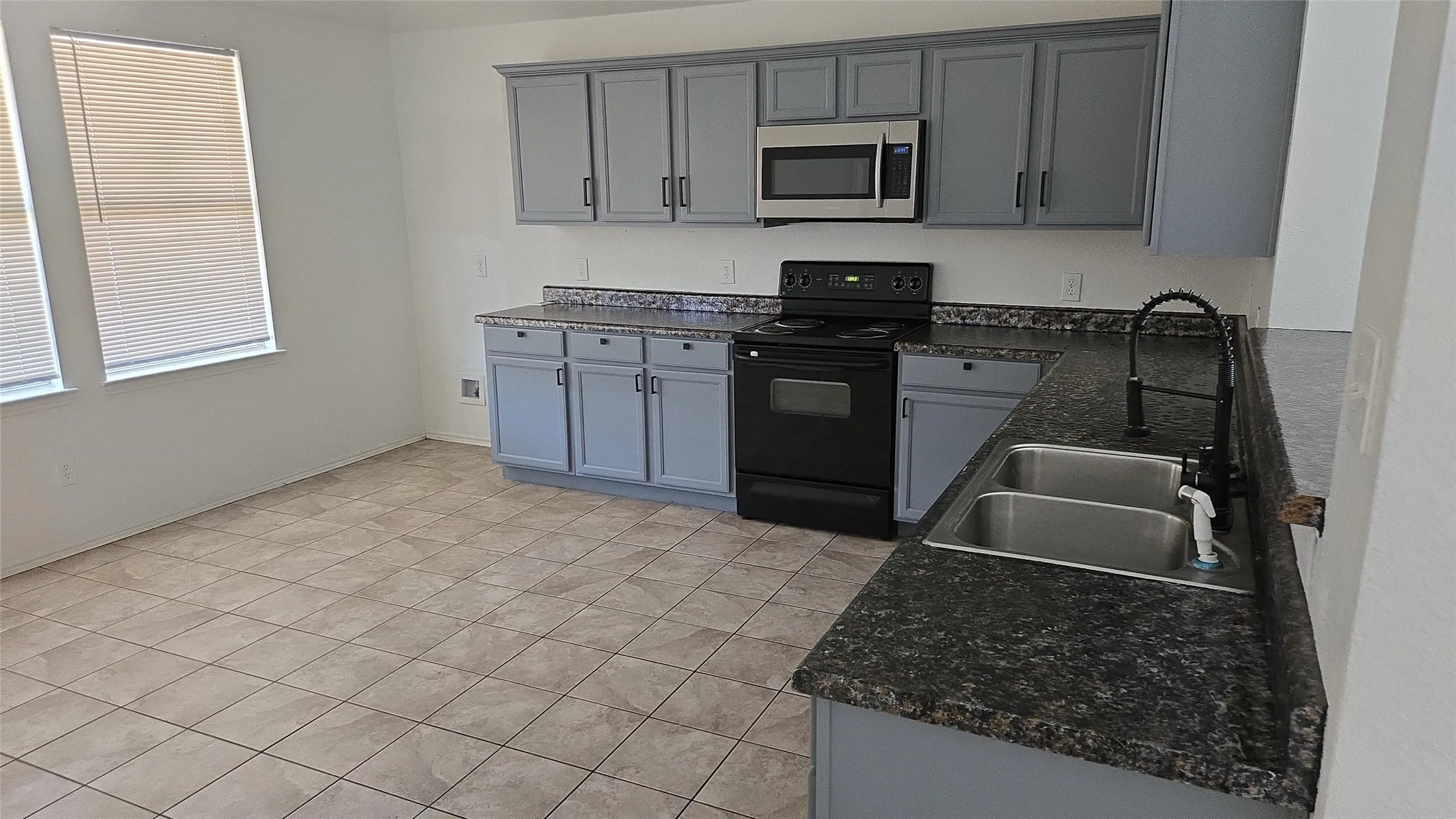 Single Family Residence For Rent in Denton County , 1008 Shearwater Avenue, Aubrey, Texas 76227, 3 Bedroom, 2 Bathroom, 2 Garage spaces, 1,467 Sqft, built in 2005, mls#21372468, Real Estate Agent in Aubrey, Homes For Rent in Denton county, Homes For Rent in Aubrey, Realtor in Aubrey Texas, Real Estate Brokerage Independent Realty Texas, Luminita Cordes Realtor