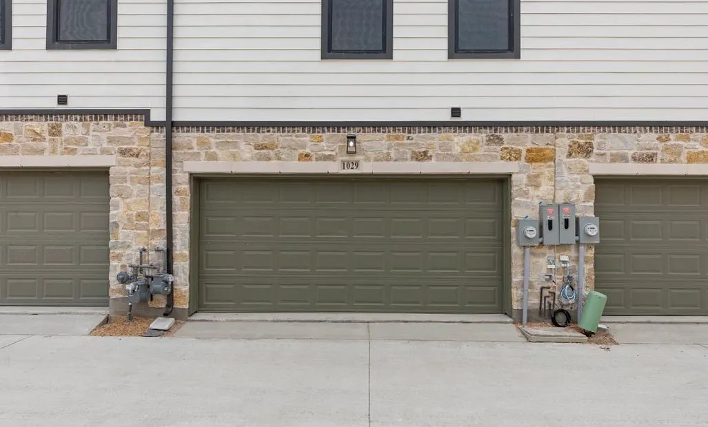 Rear Exterior Design Representative Photo