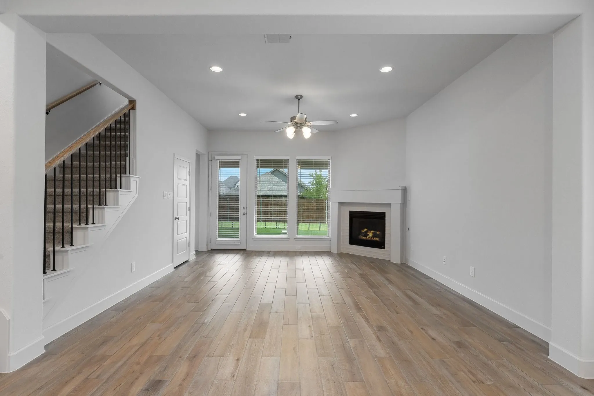 Single Family Residence For Rent in Rockwall County , 3033 Elmwood Street, Fate, Texas 75087, 4 Bedroom, 3 Bathroom, 2 Garage spaces, 2,480 Sqft, built in 2023, mls#21370974, Real Estate Agent in Fate, Homes For Rent in Rockwall county, Homes For Rent in Fate, Realtor in Fate Texas, Real Estate Brokerage Independent Realty Texas, Luminita Cordes Realtor