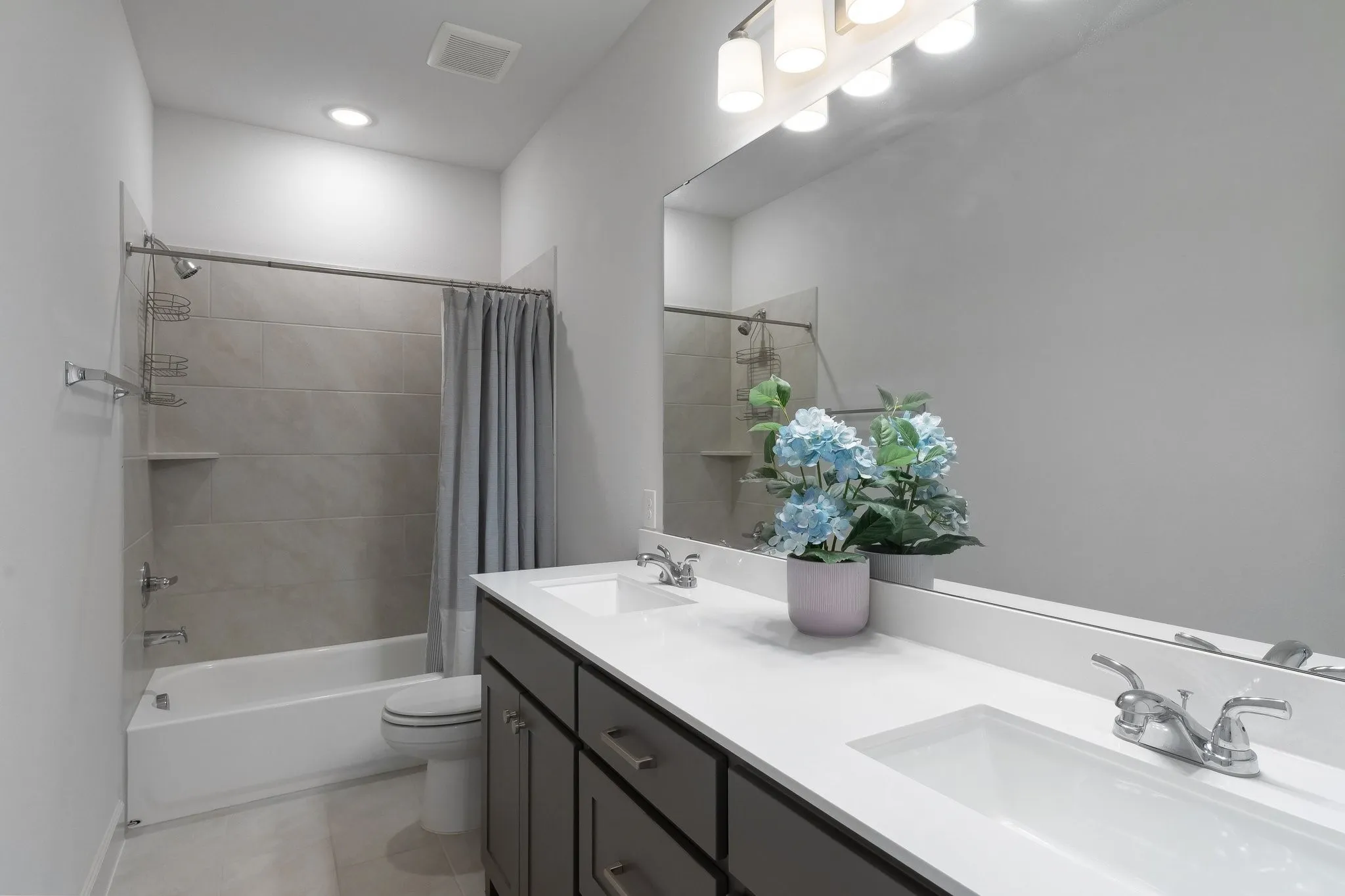 Single Family Residence For Rent in Rockwall County , 3033 Elmwood Street, Fate, Texas 75087, 4 Bedroom, 3 Bathroom, 2 Garage spaces, 2,480 Sqft, built in 2023, mls#21370974, Real Estate Agent in Fate, Homes For Rent in Rockwall county, Homes For Rent in Fate, Realtor in Fate Texas, Real Estate Brokerage Independent Realty Texas, Luminita Cordes Realtor