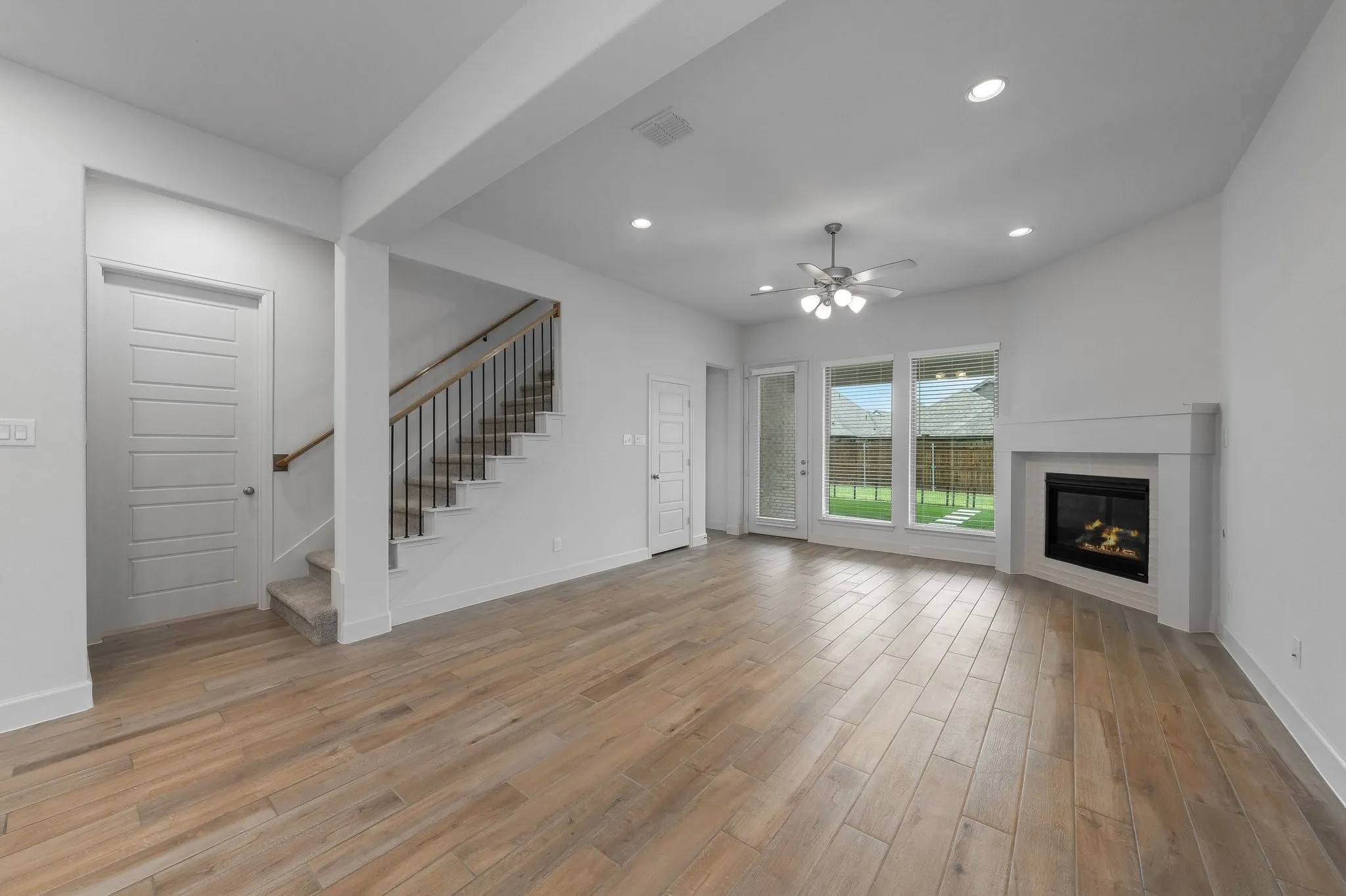 Single Family Residence For Rent in Rockwall County , 3033 Elmwood Street, Fate, Texas 75087, 4 Bedroom, 3 Bathroom, 2 Garage spaces, 2,480 Sqft, built in 2023, mls#21370974, Real Estate Agent in Fate, Homes For Rent in Rockwall county, Homes For Rent in Fate, Realtor in Fate Texas, Real Estate Brokerage Independent Realty Texas, Luminita Cordes Realtor