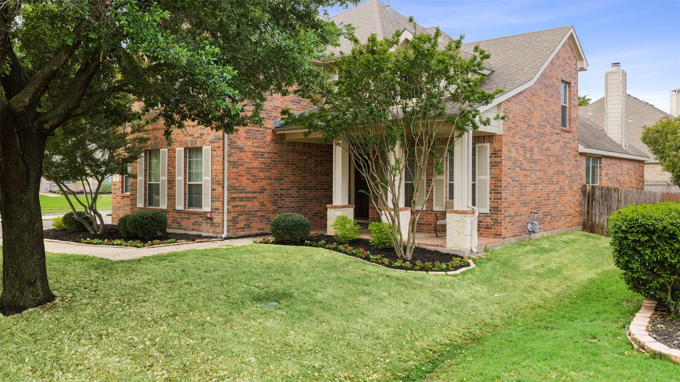 Single Family Residence For Rent in Tarrant County , 1301 Bramble Lane, Mansfield, Texas 76063, 4 Bedroom, 4 Bathroom, 3 Garage spaces, 3,884 Sqft, built in 2005, mls#21372451, Real Estate Agent in Mansfield, Homes For Rent in Tarrant county, Homes For Rent in Mansfield, Realtor in Mansfield Texas, Real Estate Brokerage Independent Realty Texas, Luminita Cordes Realtor