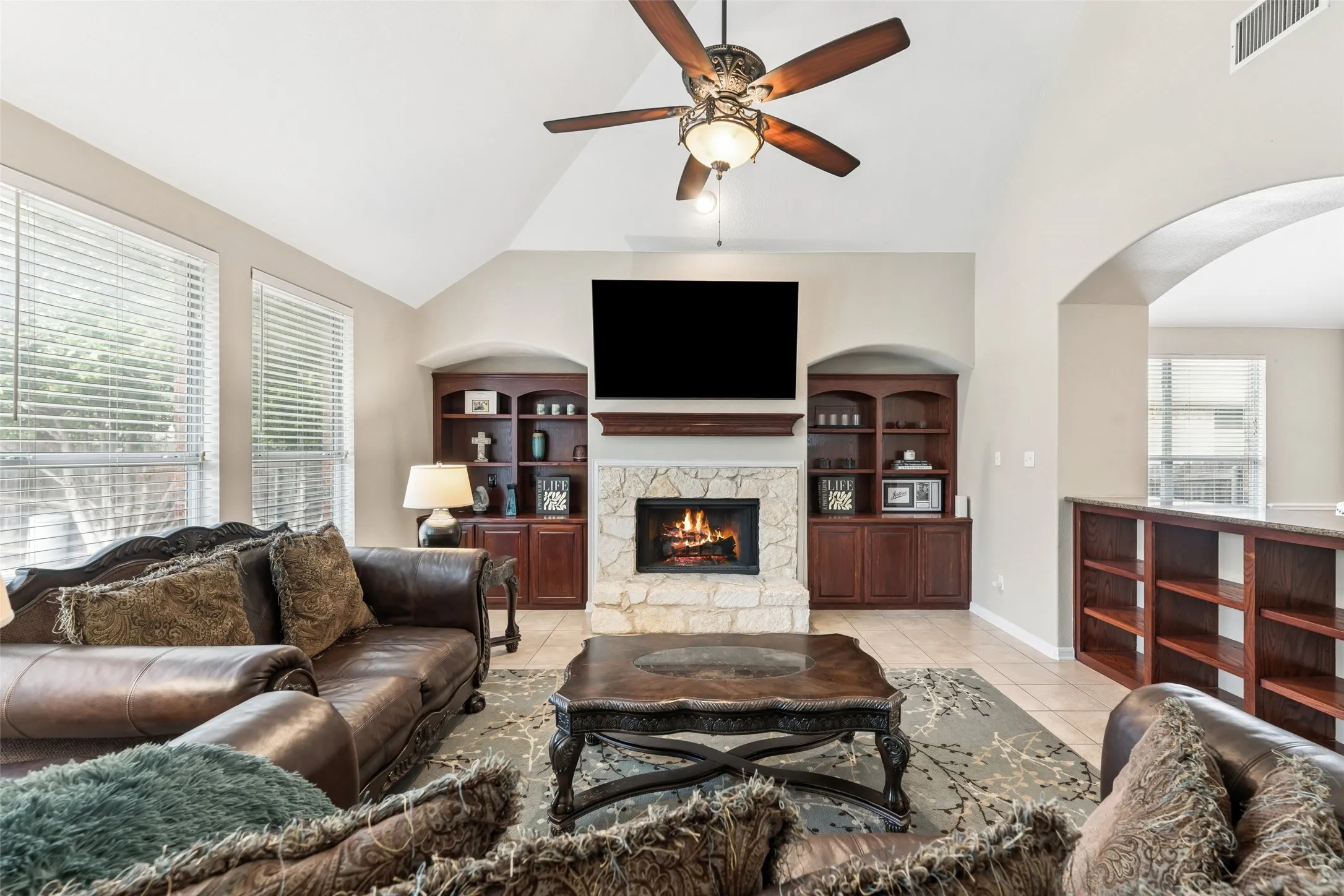 Single Family Residence For Rent in Tarrant County , 1301 Bramble Lane, Mansfield, Texas 76063, 4 Bedroom, 4 Bathroom, 3 Garage spaces, 3,884 Sqft, built in 2005, mls#21372451, Real Estate Agent in Mansfield, Homes For Rent in Tarrant county, Homes For Rent in Mansfield, Realtor in Mansfield Texas, Real Estate Brokerage Independent Realty Texas, Luminita Cordes Realtor