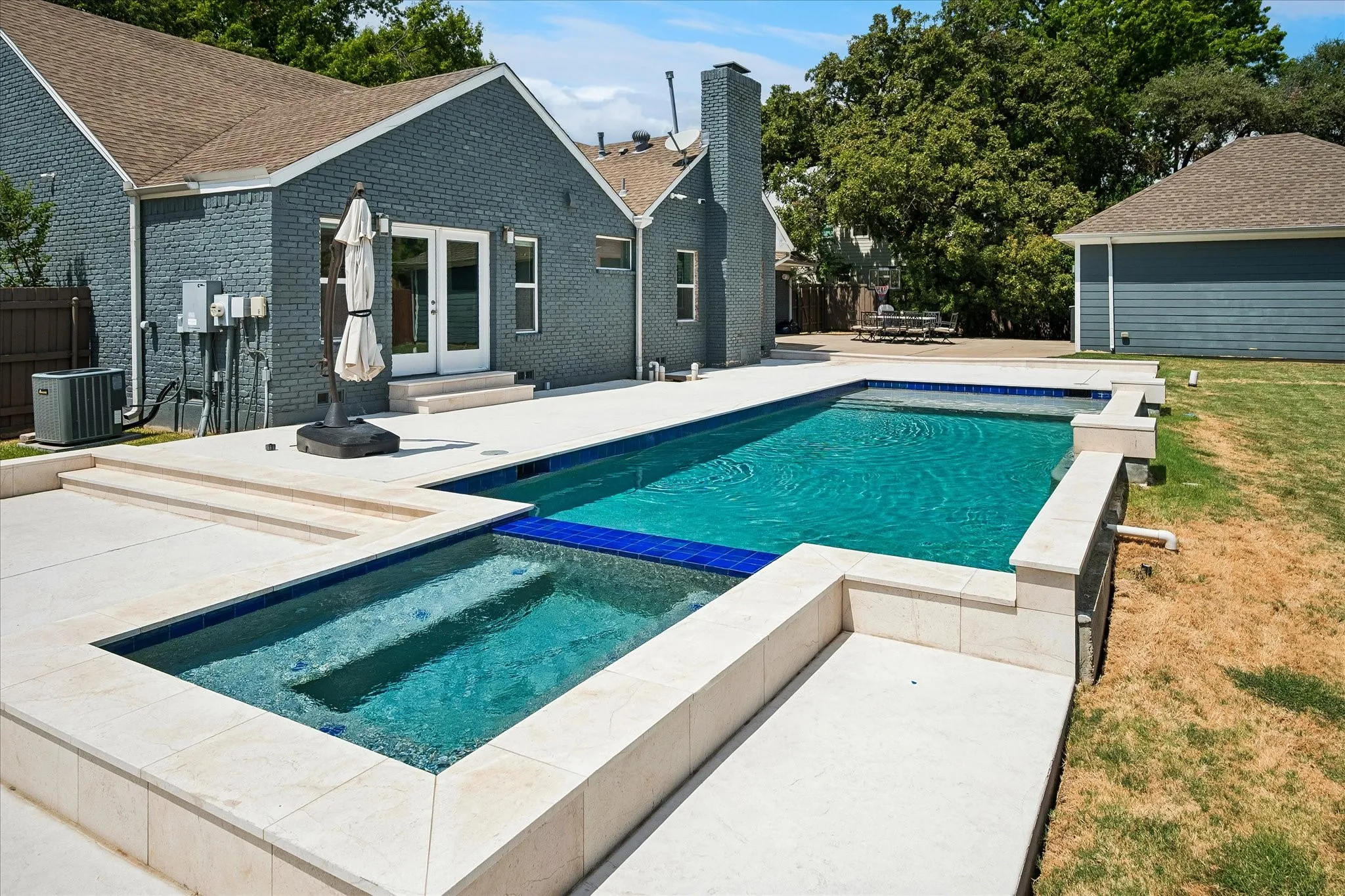 Single Family Residence For Sale in Dallas County , 14010 Carillon Drive, Dallas, Texas 75240, 4 Bedroom, 3 Bathroom, 2 Garage spaces, 3,622 Sqft, built in 1960, mls#21371923, Real Estate Agent in Dallas, Homes For Sale in Dallas county, Homes For Sale in Dallas, Realtor in Dallas Texas, Real Estate Brokerage Independent Realty Texas, Luminita Cordes Realtor