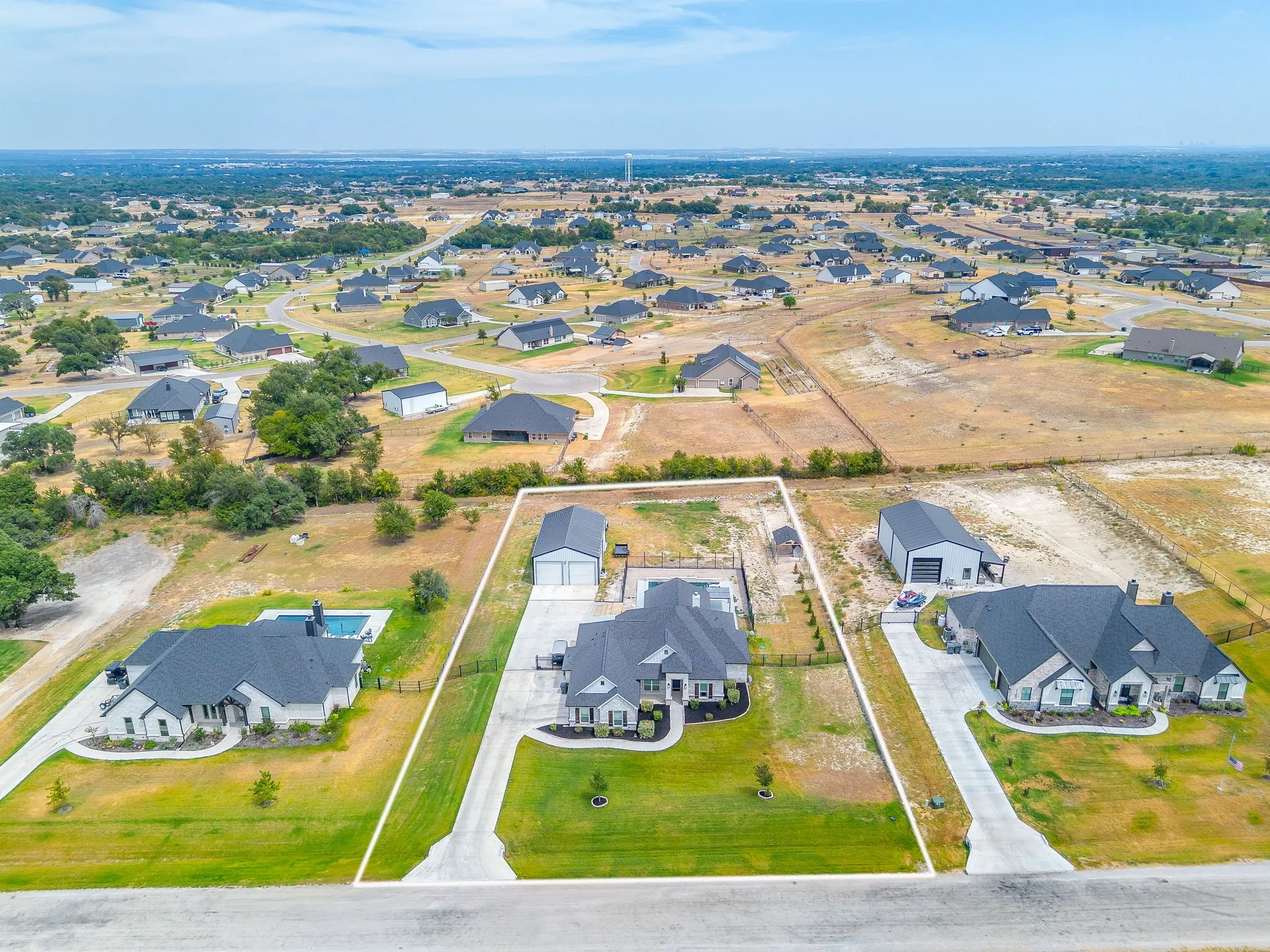 Single Family Residence For Sale in Parker County , 139 Oak Meadow Lane, Weatherford, Texas 76085, 4 Bedroom, 2 Bathroom, 2 Garage spaces, 2,205 Sqft, built in 2024, mls#21371128, Real Estate Agent in Weatherford, Homes For Sale in Parker county, Homes For Sale in Weatherford, Realtor in Weatherford Texas, Real Estate Brokerage Independent Realty Texas, Luminita Cordes Realtor