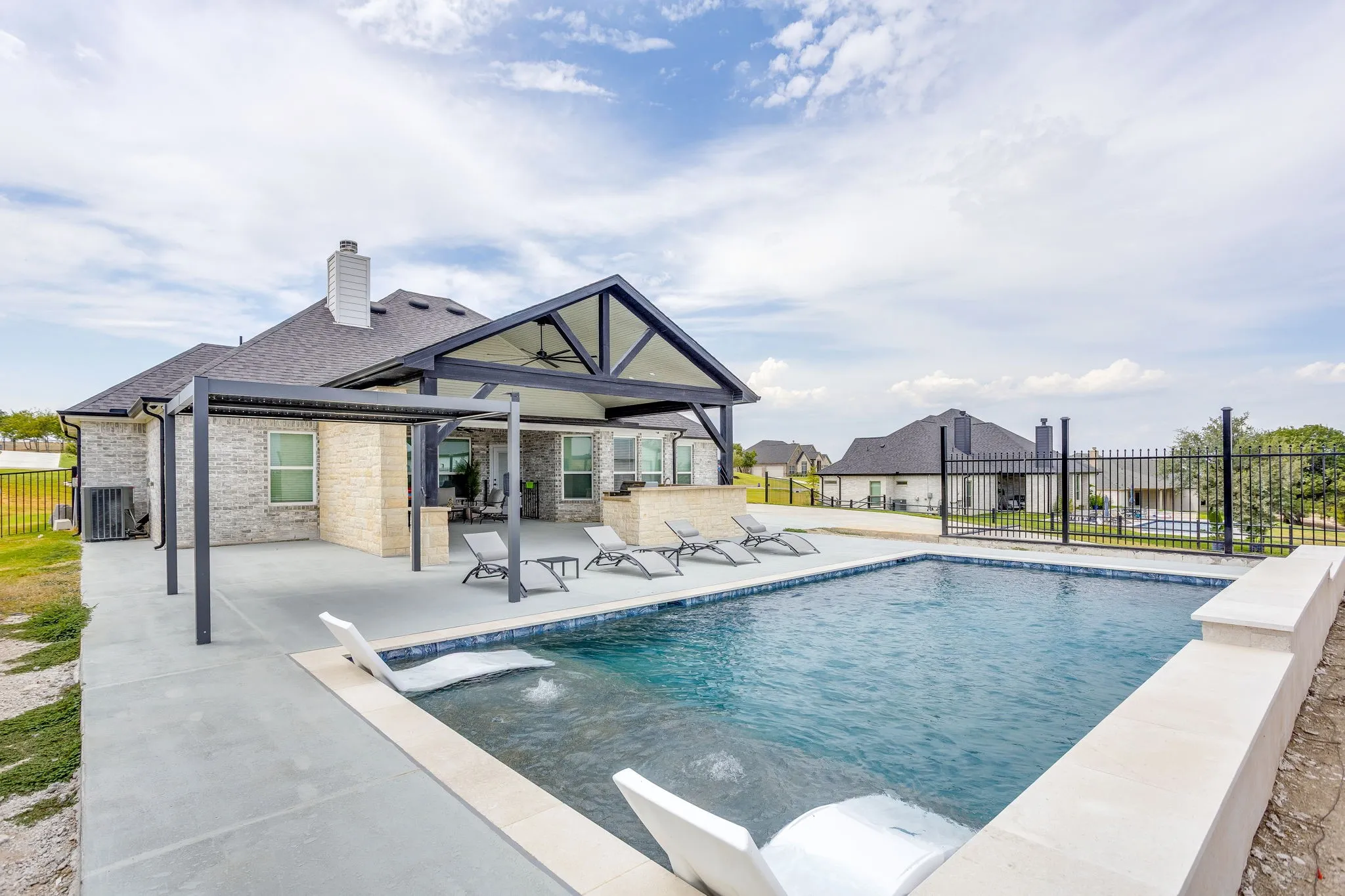 Single Family Residence For Sale in Parker County , 139 Oak Meadow Lane, Weatherford, Texas 76085, 4 Bedroom, 2 Bathroom, 2 Garage spaces, 2,205 Sqft, built in 2024, mls#21371128, Real Estate Agent in Weatherford, Homes For Sale in Parker county, Homes For Sale in Weatherford, Realtor in Weatherford Texas, Real Estate Brokerage Independent Realty Texas, Luminita Cordes Realtor