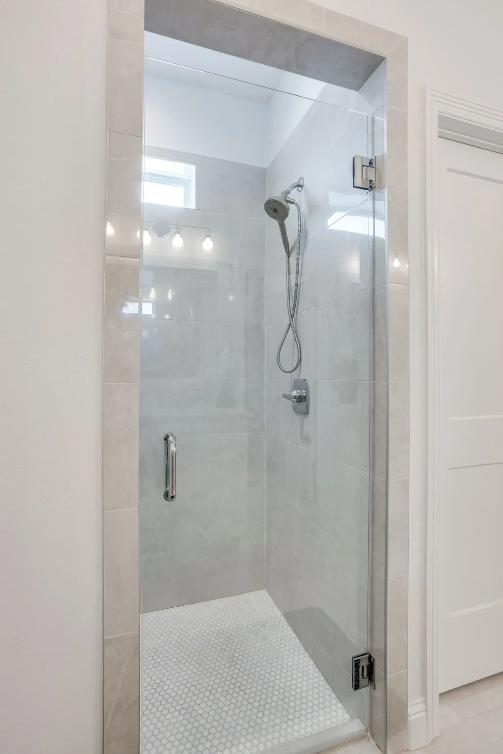 Single Family Residence For Sale in Parker County , 139 Oak Meadow Lane, Weatherford, Texas 76085, 4 Bedroom, 2 Bathroom, 2 Garage spaces, 2,205 Sqft, built in 2024, mls#21371128, Real Estate Agent in Weatherford, Homes For Sale in Parker county, Homes For Sale in Weatherford, Realtor in Weatherford Texas, Real Estate Brokerage Independent Realty Texas, Luminita Cordes Realtor