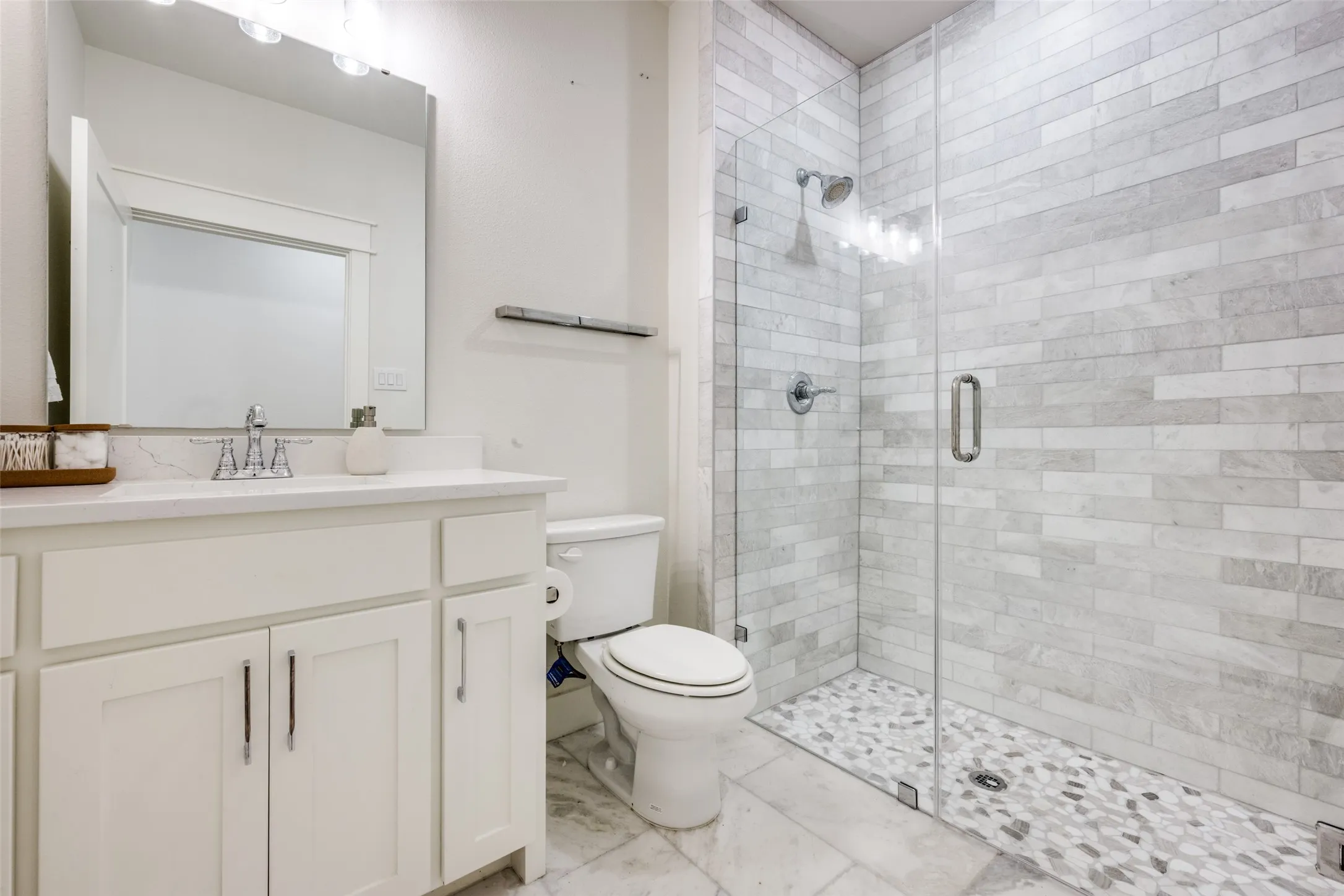 Single Family Residence For Sale in Denton County , 745 River Oak Way, Lake Dallas, Texas 75065, 4 Bedroom, 3 Bathroom, 2 Garage spaces, 1,996 Sqft, built in 2024, mls#21372482, Real Estate Agent in Lake Dallas, Homes For Sale in Denton county, Homes For Sale in Lake Dallas, Realtor in Lake Dallas Texas, Real Estate Brokerage Independent Realty Texas, Luminita Cordes Realtor