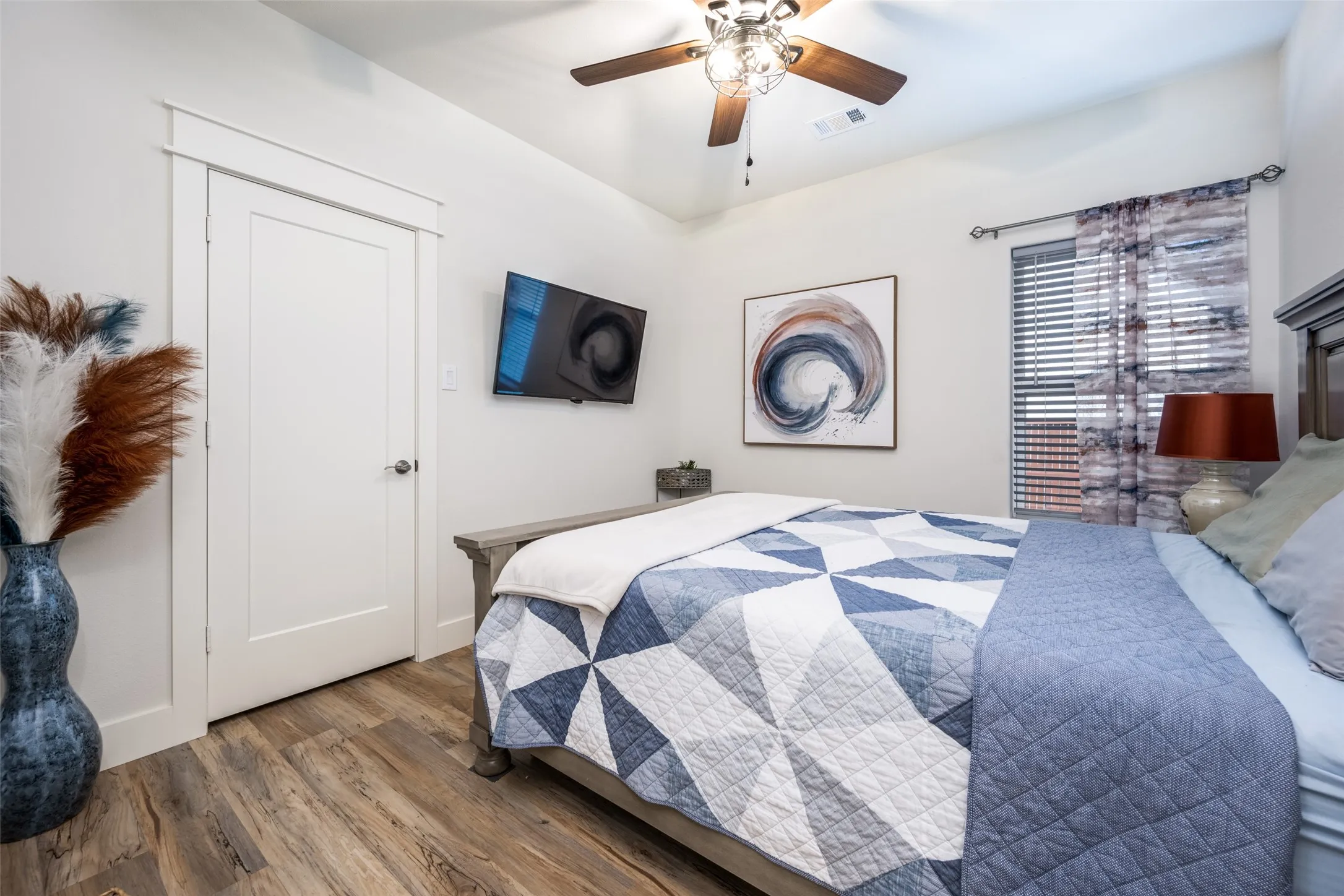 Single Family Residence For Sale in Denton County , 745 River Oak Way, Lake Dallas, Texas 75065, 4 Bedroom, 3 Bathroom, 2 Garage spaces, 1,996 Sqft, built in 2024, mls#21372482, Real Estate Agent in Lake Dallas, Homes For Sale in Denton county, Homes For Sale in Lake Dallas, Realtor in Lake Dallas Texas, Real Estate Brokerage Independent Realty Texas, Luminita Cordes Realtor