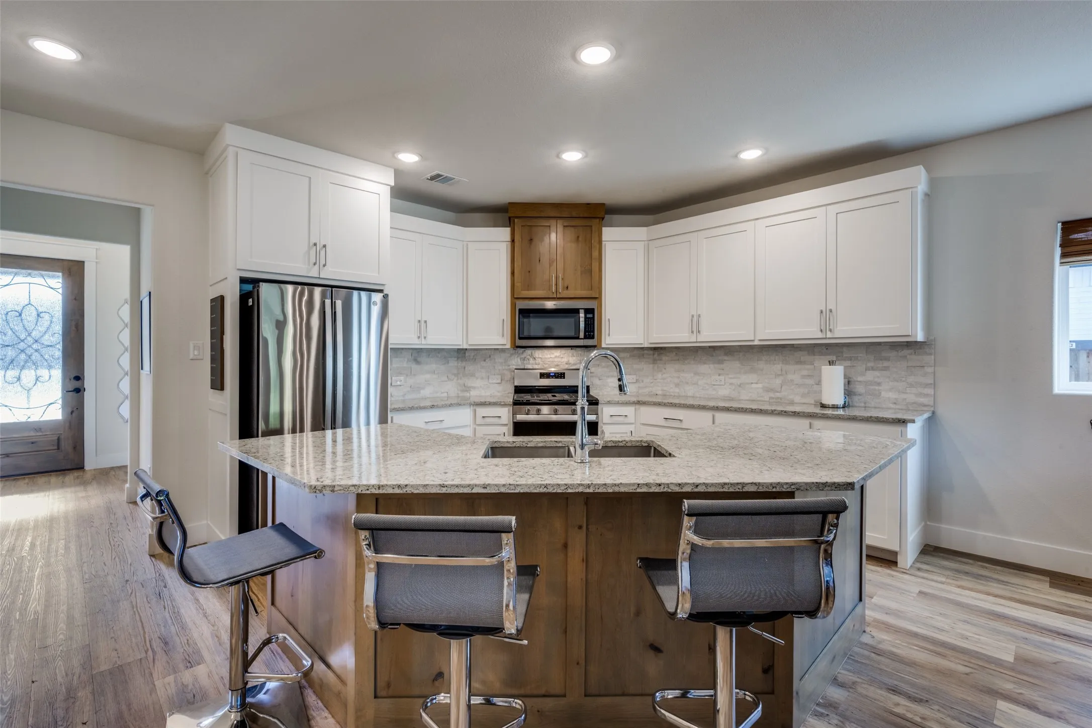 Single Family Residence For Sale in Denton County , 745 River Oak Way, Lake Dallas, Texas 75065, 4 Bedroom, 3 Bathroom, 2 Garage spaces, 1,996 Sqft, built in 2024, mls#21372482, Real Estate Agent in Lake Dallas, Homes For Sale in Denton county, Homes For Sale in Lake Dallas, Realtor in Lake Dallas Texas, Real Estate Brokerage Independent Realty Texas, Luminita Cordes Realtor