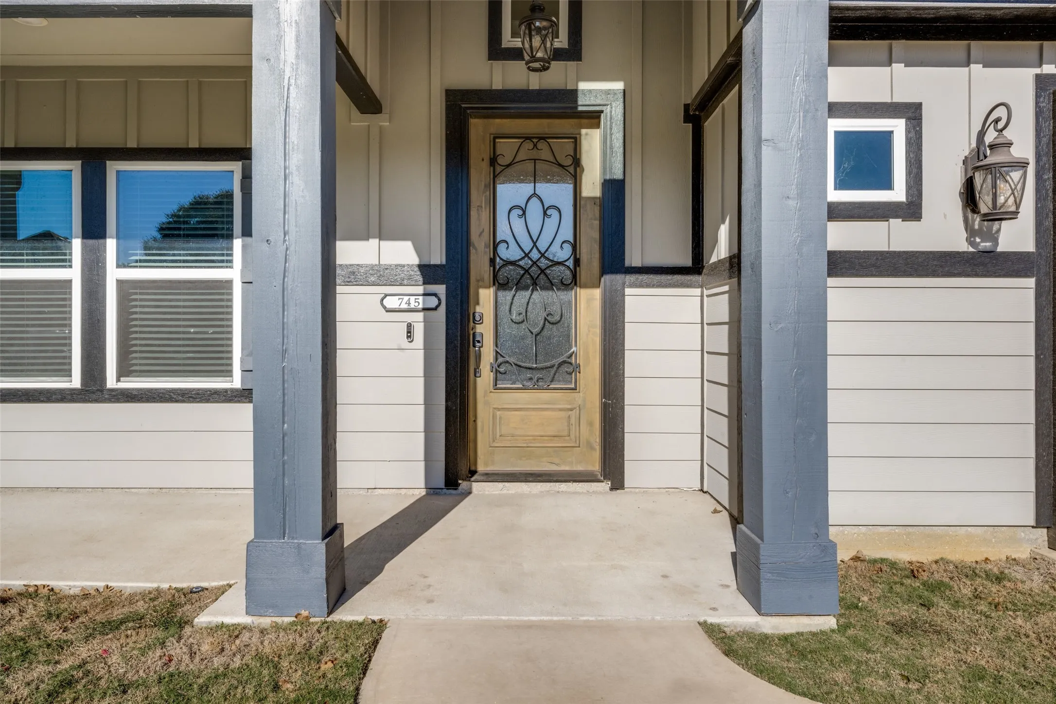 Single Family Residence For Sale in Denton County , 745 River Oak Way, Lake Dallas, Texas 75065, 4 Bedroom, 3 Bathroom, 2 Garage spaces, 1,996 Sqft, built in 2024, mls#21372482, Real Estate Agent in Lake Dallas, Homes For Sale in Denton county, Homes For Sale in Lake Dallas, Realtor in Lake Dallas Texas, Real Estate Brokerage Independent Realty Texas, Luminita Cordes Realtor