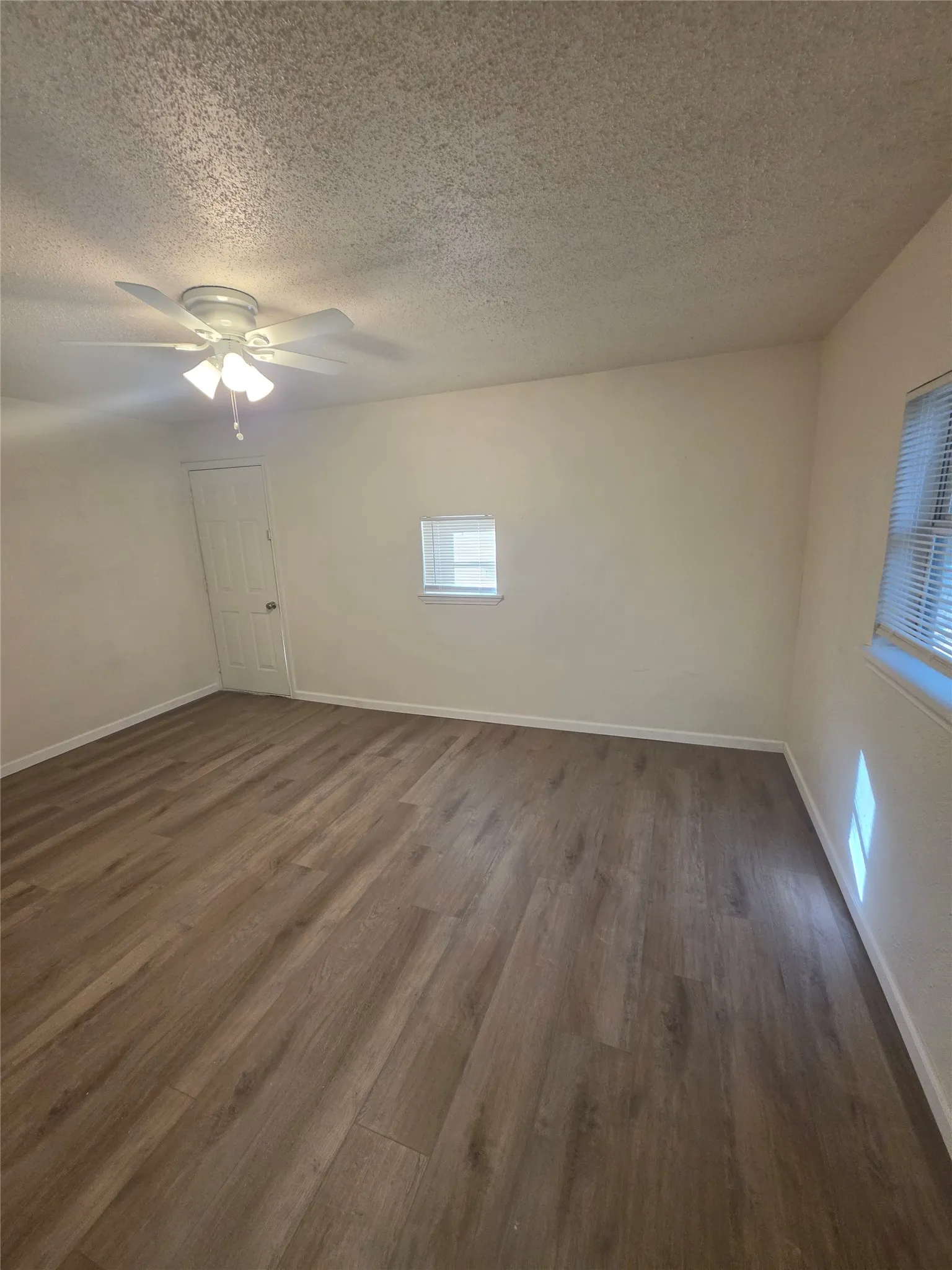 Single Family Residence For Rent in Dallas County , 7334 Ridge Park Lane, Dallas, Texas 75232, 4 Bedroom, 2 Bathroom, 2 Garage spaces, 1,460 Sqft, built in 1975, mls#21372490, Real Estate Agent in Dallas, Homes For Rent in Dallas county, Homes For Rent in Dallas, Realtor in Dallas Texas, Real Estate Brokerage Independent Realty Texas, Luminita Cordes Realtor