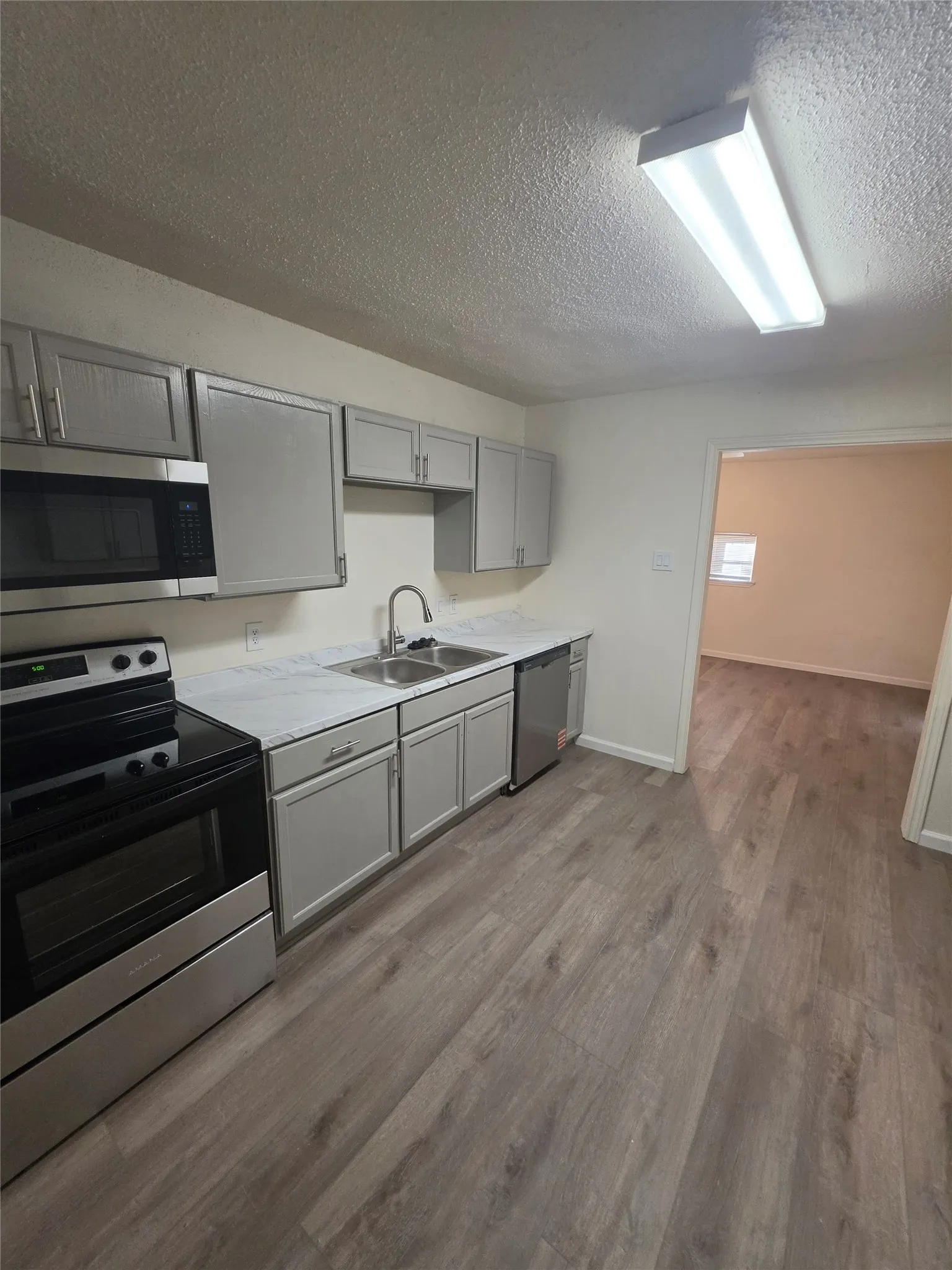 Single Family Residence For Rent in Dallas County , 7334 Ridge Park Lane, Dallas, Texas 75232, 4 Bedroom, 2 Bathroom, 2 Garage spaces, 1,460 Sqft, built in 1975, mls#21372490, Real Estate Agent in Dallas, Homes For Rent in Dallas county, Homes For Rent in Dallas, Realtor in Dallas Texas, Real Estate Brokerage Independent Realty Texas, Luminita Cordes Realtor