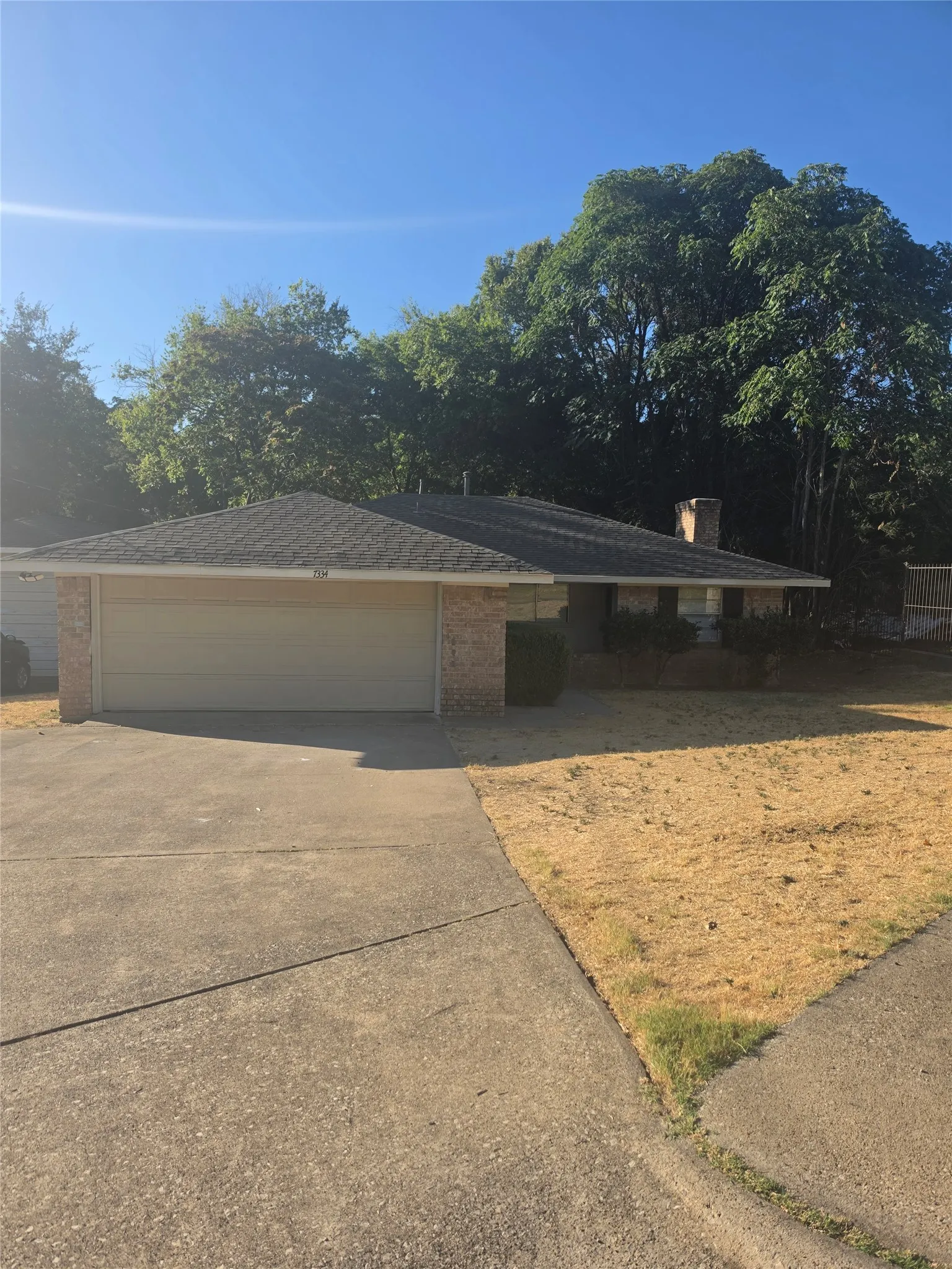 Single Family Residence For Rent in Dallas County , 7334 Ridge Park Lane, Dallas, Texas 75232, 4 Bedroom, 2 Bathroom, 2 Garage spaces, 1,460 Sqft, built in 1975, mls#21372490, Real Estate Agent in Dallas, Homes For Rent in Dallas county, Homes For Rent in Dallas, Realtor in Dallas Texas, Real Estate Brokerage Independent Realty Texas, Luminita Cordes Realtor