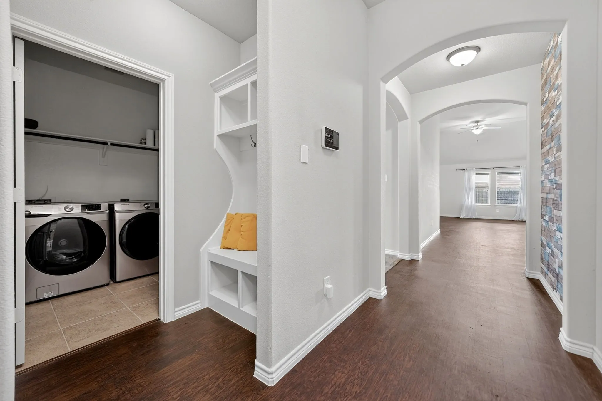 Single Family Residence For Rent in Kaufman County , 139 Acadia Lane, Forney, Texas 75126, 3 Bedroom, 2 Bathroom, 2 Garage spaces, 2,133 Sqft, built in 2016, mls#21372486, Real Estate Agent in Forney, Homes For Rent in Kaufman county, Homes For Rent in Forney, Realtor in Forney Texas, Real Estate Brokerage Independent Realty Texas, Luminita Cordes Realtor