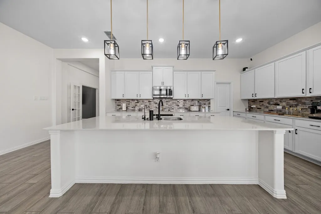 Single Family Residence For Sale in Collin County , 212 Cherryvale Lane, Princeton, Texas 75407, 4 Bedroom, 3 Bathroom, 2 Garage spaces, 2,386 Sqft, built in 2024, mls#21367679, Real Estate Agent in Princeton, Homes For Sale in Collin county, Homes For Sale in Princeton, Realtor in Princeton Texas, Real Estate Brokerage Independent Realty Texas, Luminita Cordes Realtor