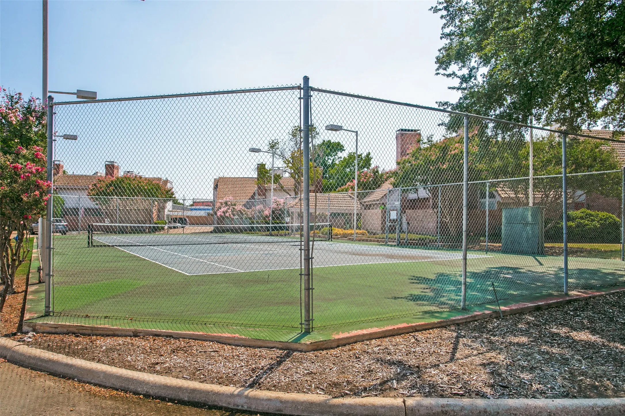 Condominium For Sale in Collin County , 18240 Midway Road 901, Dallas, Texas 75287, 1 Bedroom, 2 Bathroom, Garage spaces, 871 Sqft, built in 1982, mls#21372099, Real Estate Agent in Dallas, Homes For Sale in Collin county, Homes For Sale in Dallas, Realtor in Dallas Texas, Real Estate Brokerage Independent Realty Texas, Luminita Cordes Realtor