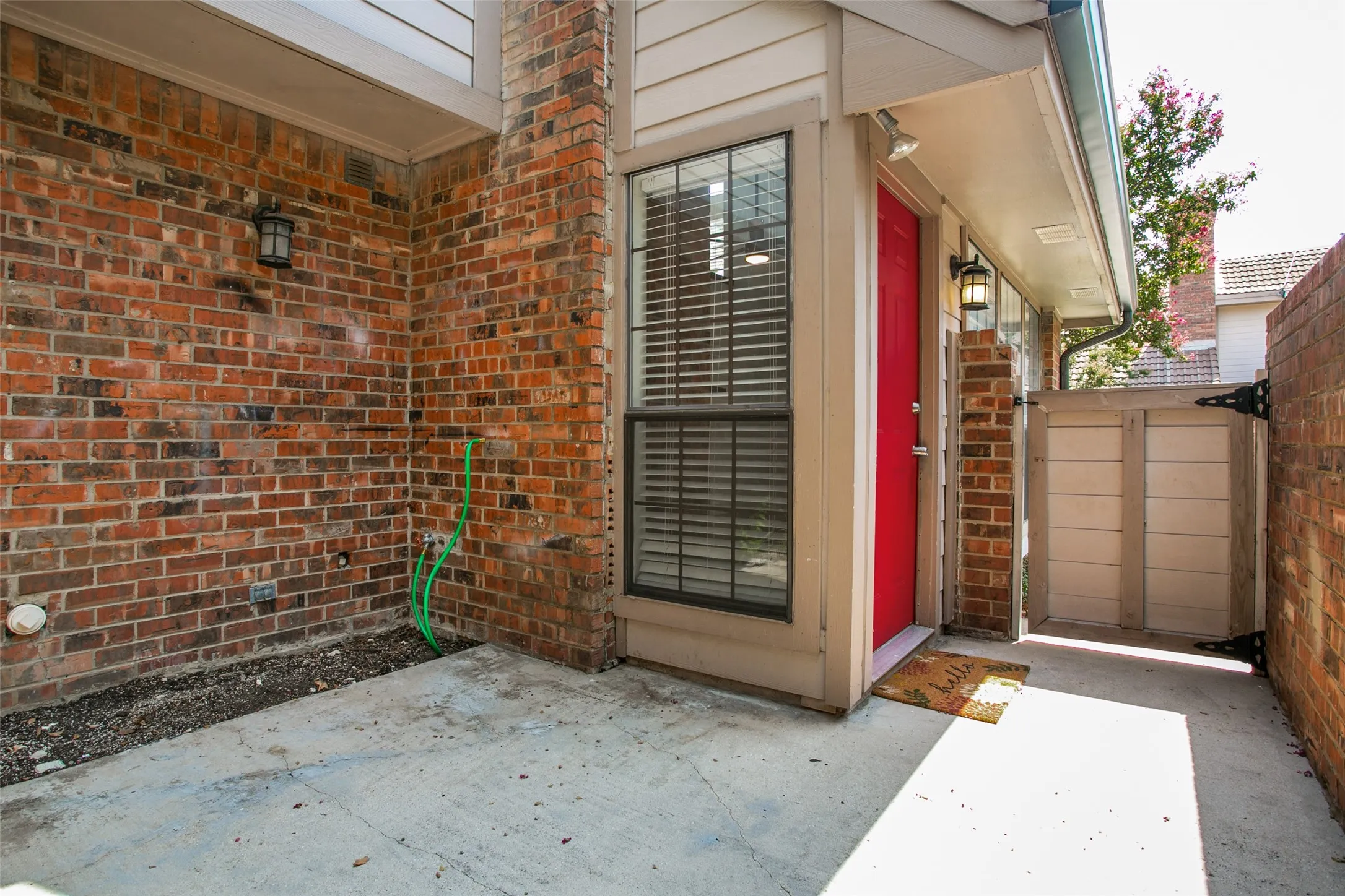 Condominium For Sale in Collin County , 18240 Midway Road 901, Dallas, Texas 75287, 1 Bedroom, 2 Bathroom, Garage spaces, 871 Sqft, built in 1982, mls#21372099, Real Estate Agent in Dallas, Homes For Sale in Collin county, Homes For Sale in Dallas, Realtor in Dallas Texas, Real Estate Brokerage Independent Realty Texas, Luminita Cordes Realtor