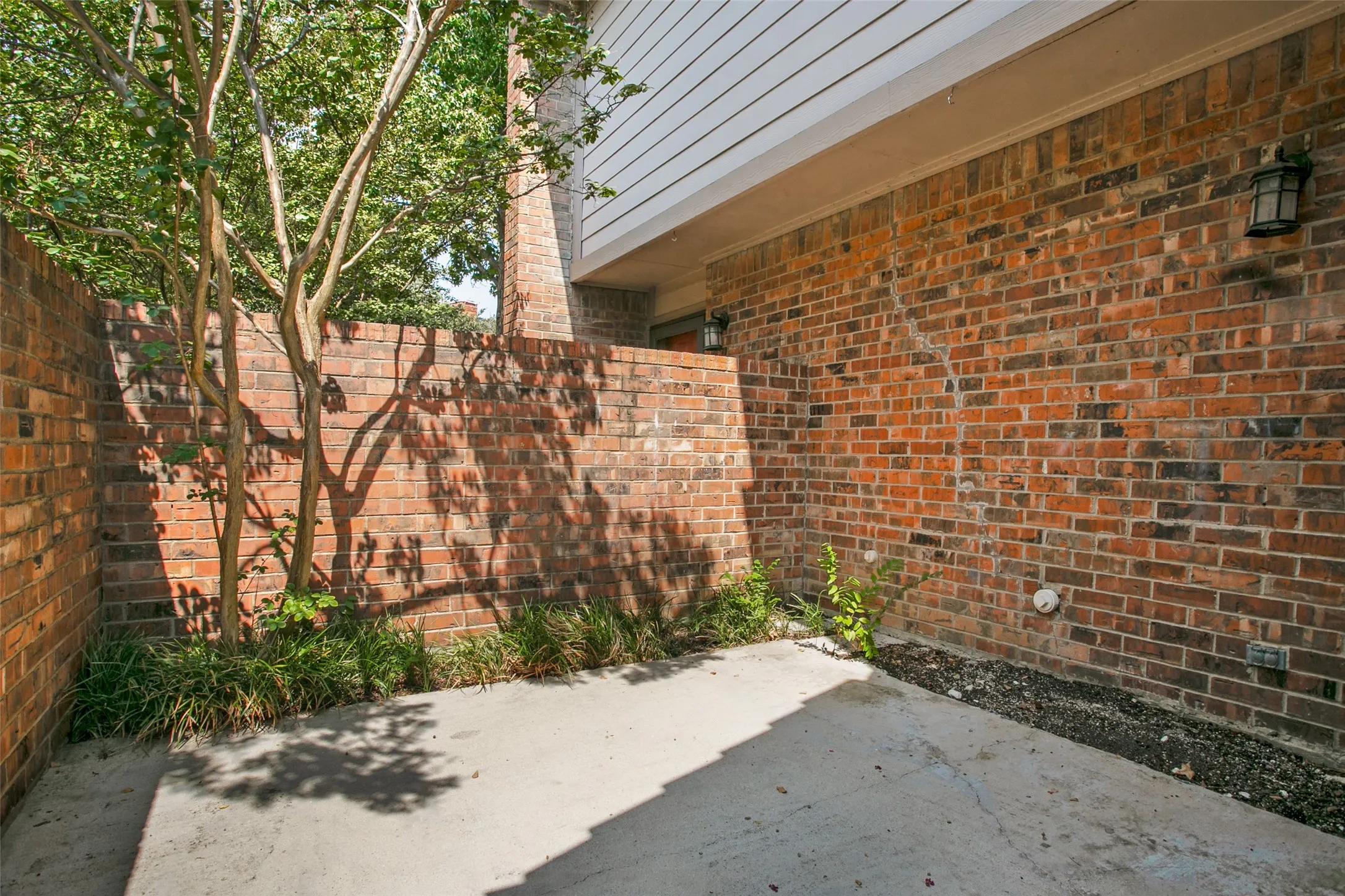 Condominium For Sale in Collin County , 18240 Midway Road 901, Dallas, Texas 75287, 1 Bedroom, 2 Bathroom, Garage spaces, 871 Sqft, built in 1982, mls#21372099, Real Estate Agent in Dallas, Homes For Sale in Collin county, Homes For Sale in Dallas, Realtor in Dallas Texas, Real Estate Brokerage Independent Realty Texas, Luminita Cordes Realtor