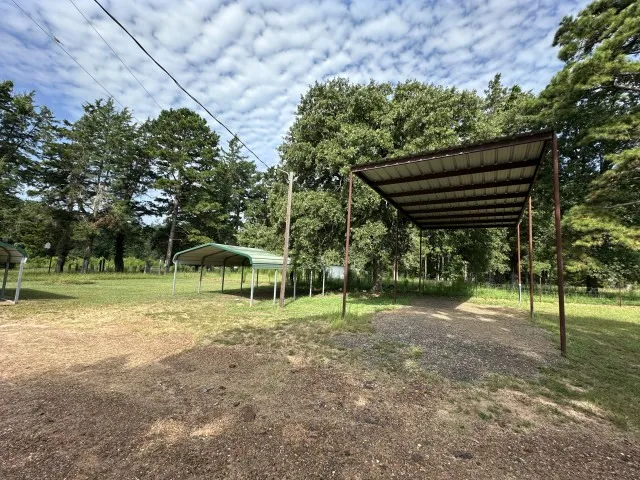 Single Family Residence For Sale in Cass County , 854 County Road 4228, Atlanta, Texas 75551, 2 Bedroom, 2 Bathroom, Garage spaces, 1,440 Sqft, built in 1965, mls#21372478, Real Estate Agent in Atlanta, Homes For Sale in Cass county, Homes For Sale in Atlanta, Realtor in Atlanta Texas, Real Estate Brokerage Independent Realty Texas, Luminita Cordes Realtor