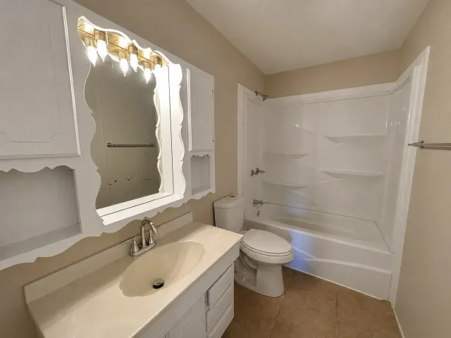 Single Family Residence For Sale in Cass County , 854 County Road 4228, Atlanta, Texas 75551, 2 Bedroom, 2 Bathroom, Garage spaces, 1,440 Sqft, built in 1965, mls#21372478, Real Estate Agent in Atlanta, Homes For Sale in Cass county, Homes For Sale in Atlanta, Realtor in Atlanta Texas, Real Estate Brokerage Independent Realty Texas, Luminita Cordes Realtor