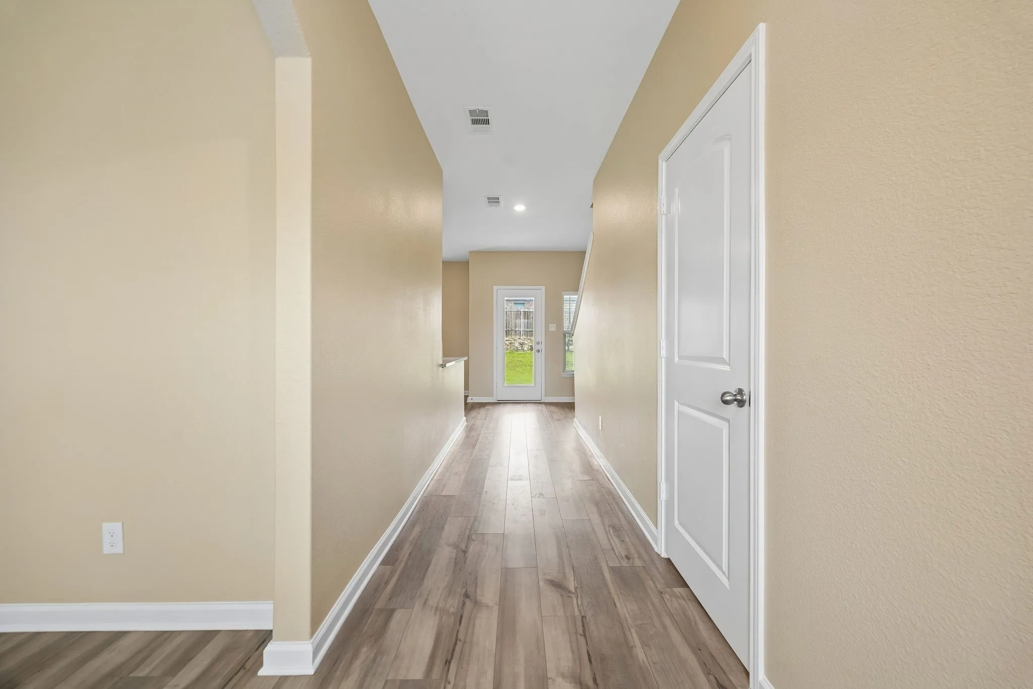 Single Family Residence For Rent in Collin County , 274 Moonstone Way, Princeton, Texas 75407, 4 Bedroom, 3 Bathroom, 2 Garage spaces, 2,292 Sqft, built in 2021, mls#21372493, Real Estate Agent in Princeton, Homes For Rent in Collin county, Homes For Rent in Princeton, Realtor in Princeton Texas, Real Estate Brokerage Independent Realty Texas, Luminita Cordes Realtor