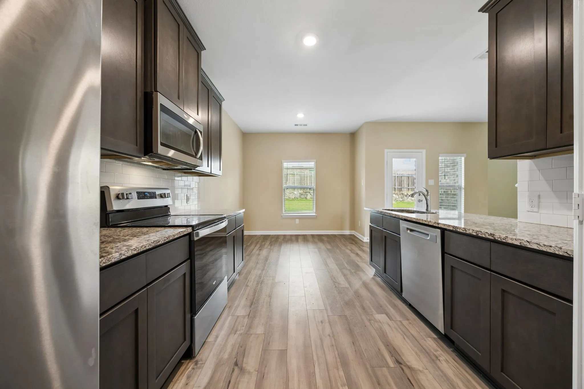 Single Family Residence For Rent in Collin County , 274 Moonstone Way, Princeton, Texas 75407, 4 Bedroom, 3 Bathroom, 2 Garage spaces, 2,292 Sqft, built in 2021, mls#21372493, Real Estate Agent in Princeton, Homes For Rent in Collin county, Homes For Rent in Princeton, Realtor in Princeton Texas, Real Estate Brokerage Independent Realty Texas, Luminita Cordes Realtor