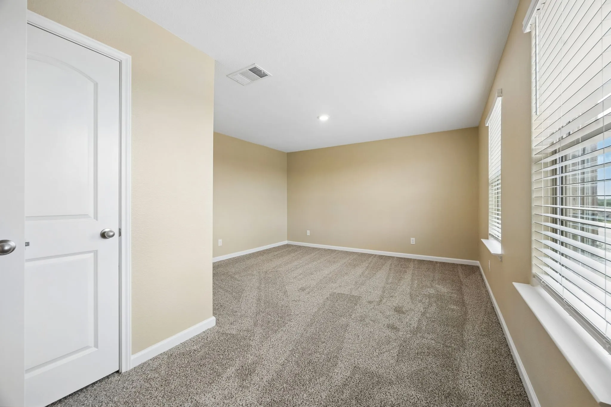 Single Family Residence For Rent in Collin County , 274 Moonstone Way, Princeton, Texas 75407, 4 Bedroom, 3 Bathroom, 2 Garage spaces, 2,292 Sqft, built in 2021, mls#21372493, Real Estate Agent in Princeton, Homes For Rent in Collin county, Homes For Rent in Princeton, Realtor in Princeton Texas, Real Estate Brokerage Independent Realty Texas, Luminita Cordes Realtor