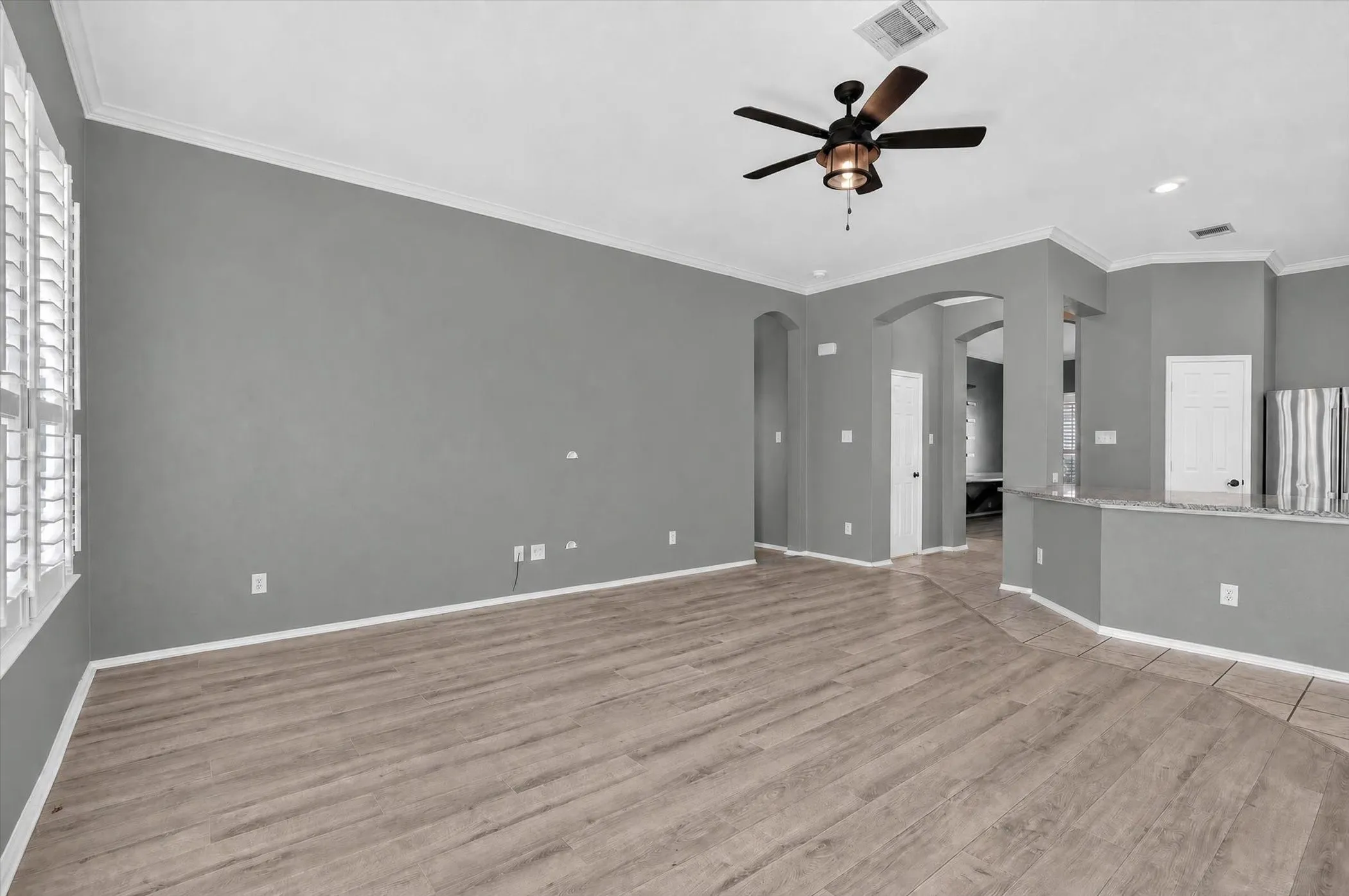 Single Family Residence For Sale in Tarrant County , 4507 Foxmeadow Trail, Arlington, Texas 76017, 3 Bedroom, 2 Bathroom, 2 Garage spaces, 1,900 Sqft, built in 2008, mls#21372472, Real Estate Agent in Arlington, Homes For Sale in Tarrant county, Homes For Sale in Arlington, Realtor in Arlington Texas, Real Estate Brokerage Independent Realty Texas, Luminita Cordes Realtor