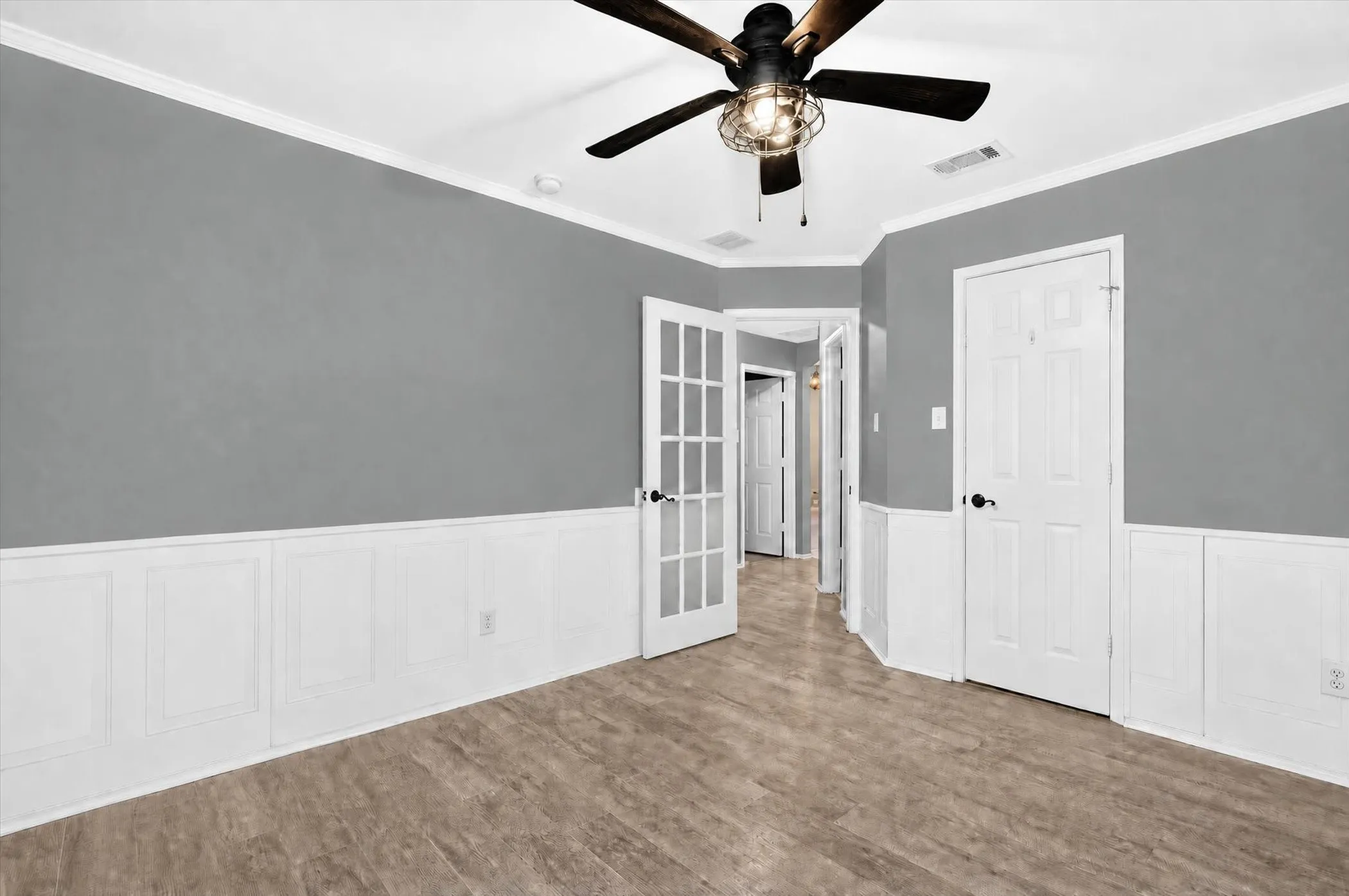 Single Family Residence For Sale in Tarrant County , 4507 Foxmeadow Trail, Arlington, Texas 76017, 3 Bedroom, 2 Bathroom, 2 Garage spaces, 1,900 Sqft, built in 2008, mls#21372472, Real Estate Agent in Arlington, Homes For Sale in Tarrant county, Homes For Sale in Arlington, Realtor in Arlington Texas, Real Estate Brokerage Independent Realty Texas, Luminita Cordes Realtor