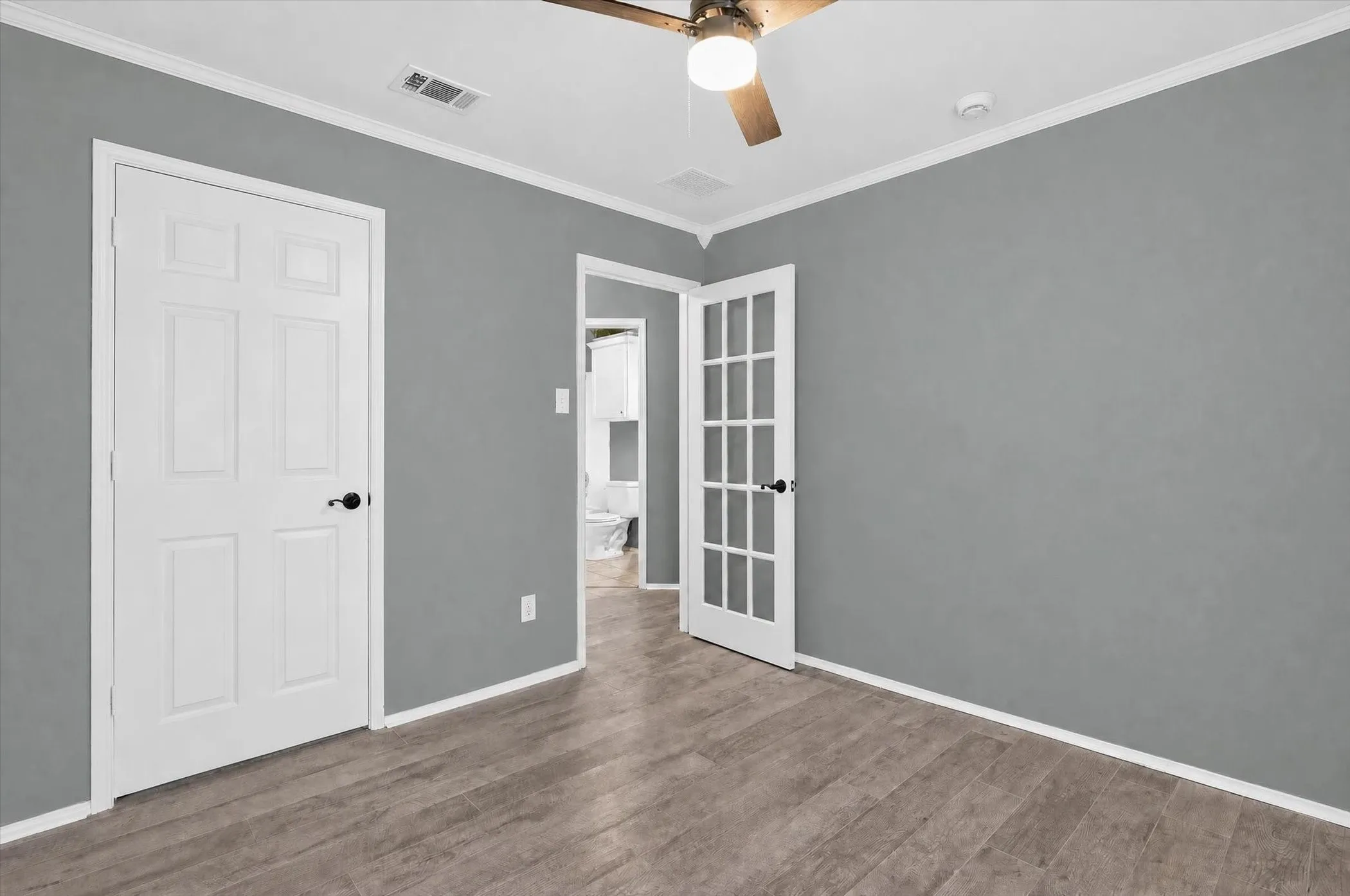 Single Family Residence For Sale in Tarrant County , 4507 Foxmeadow Trail, Arlington, Texas 76017, 3 Bedroom, 2 Bathroom, 2 Garage spaces, 1,900 Sqft, built in 2008, mls#21372472, Real Estate Agent in Arlington, Homes For Sale in Tarrant county, Homes For Sale in Arlington, Realtor in Arlington Texas, Real Estate Brokerage Independent Realty Texas, Luminita Cordes Realtor