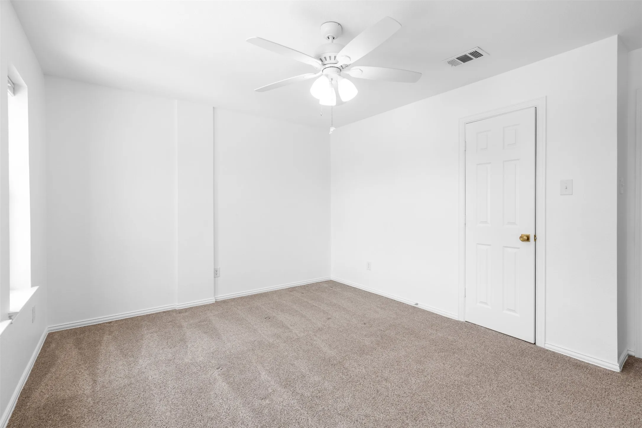 Single Family Residence For Sale in Collin County , 1702 Leander Court, Allen, Texas 75002, 4 Bedroom, 3 Bathroom, 2 Garage spaces, 2,953 Sqft, built in 2002, mls#21371659, Real Estate Agent in Allen, Homes For Sale in Collin county, Homes For Sale in Allen, Realtor in Allen Texas, Real Estate Brokerage Independent Realty Texas, Luminita Cordes Realtor