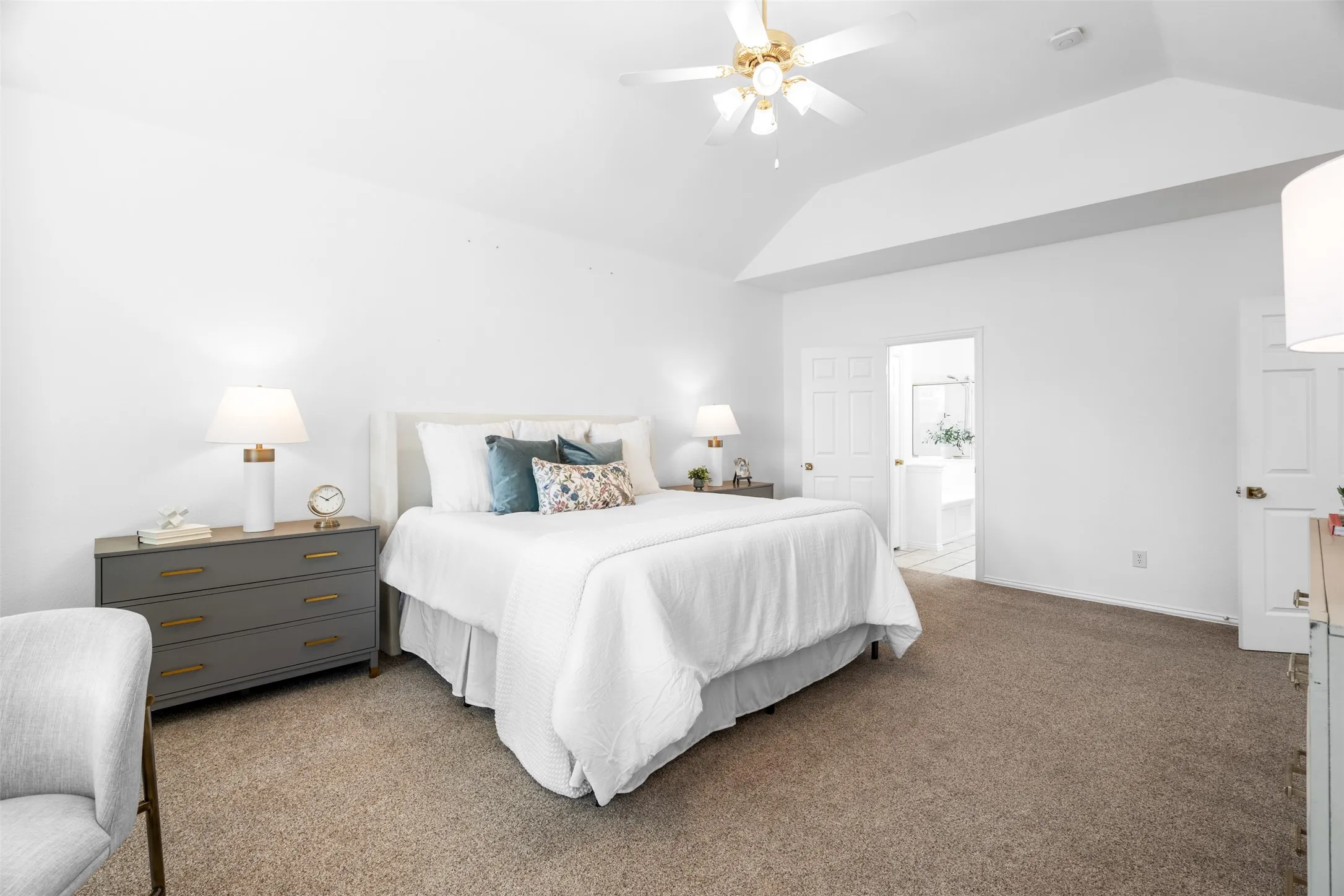 Single Family Residence For Sale in Collin County , 1702 Leander Court, Allen, Texas 75002, 4 Bedroom, 3 Bathroom, 2 Garage spaces, 2,953 Sqft, built in 2002, mls#21371659, Real Estate Agent in Allen, Homes For Sale in Collin county, Homes For Sale in Allen, Realtor in Allen Texas, Real Estate Brokerage Independent Realty Texas, Luminita Cordes Realtor