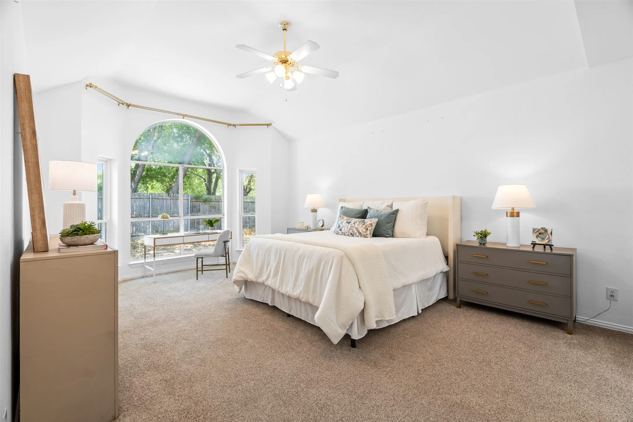 Single Family Residence For Sale in Collin County , 1702 Leander Court, Allen, Texas 75002, 4 Bedroom, 3 Bathroom, 2 Garage spaces, 2,953 Sqft, built in 2002, mls#21371659, Real Estate Agent in Allen, Homes For Sale in Collin county, Homes For Sale in Allen, Realtor in Allen Texas, Real Estate Brokerage Independent Realty Texas, Luminita Cordes Realtor