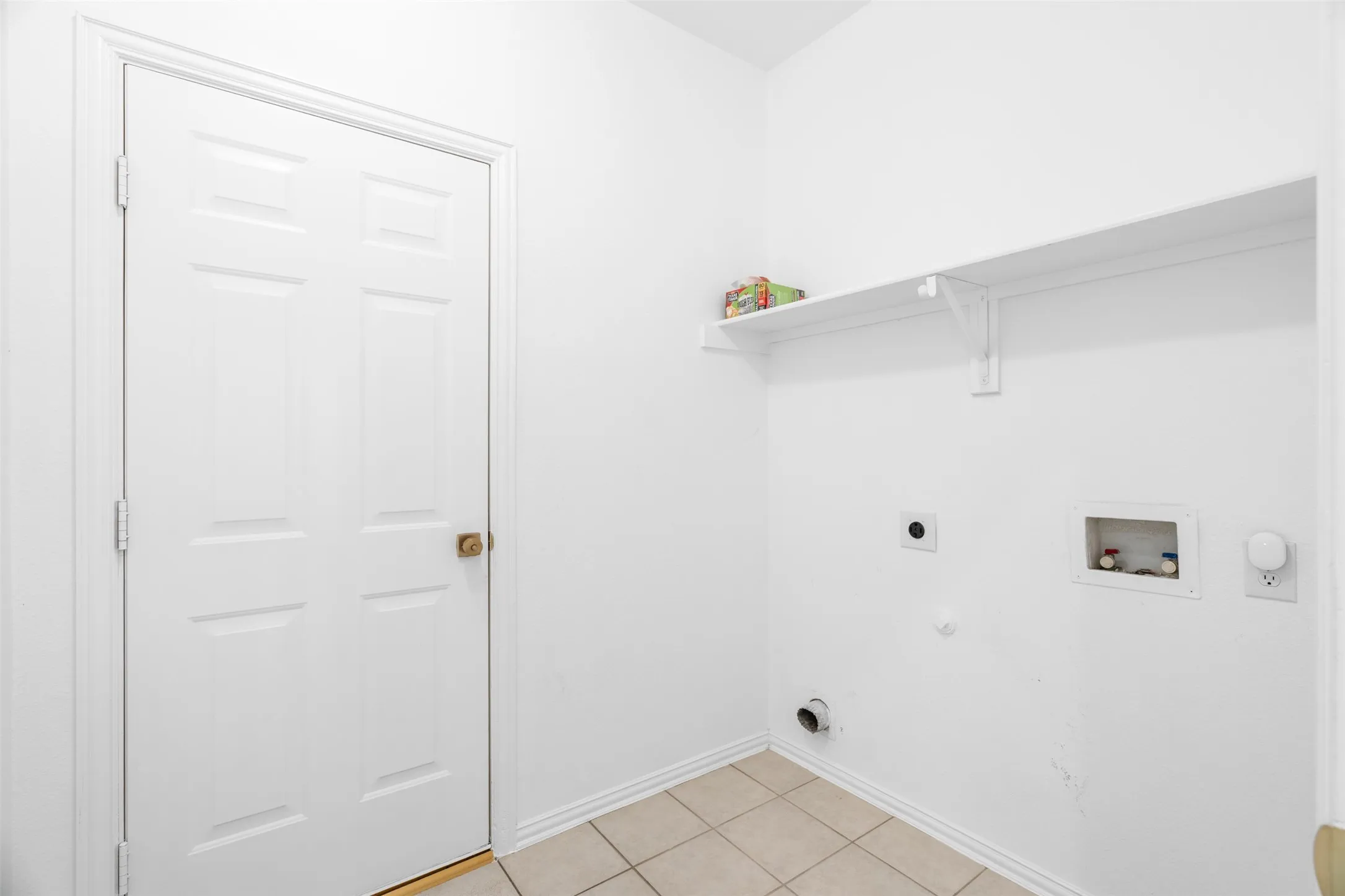 Single Family Residence For Sale in Collin County , 1702 Leander Court, Allen, Texas 75002, 4 Bedroom, 3 Bathroom, 2 Garage spaces, 2,953 Sqft, built in 2002, mls#21371659, Real Estate Agent in Allen, Homes For Sale in Collin county, Homes For Sale in Allen, Realtor in Allen Texas, Real Estate Brokerage Independent Realty Texas, Luminita Cordes Realtor