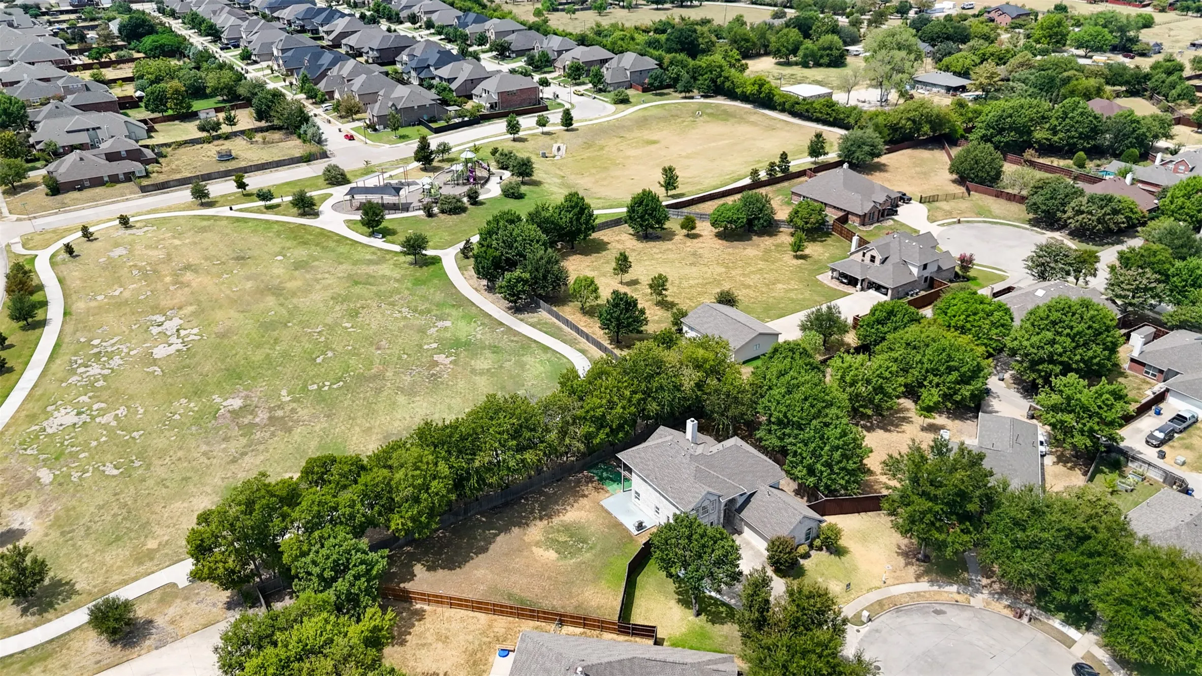 Single Family Residence For Sale in Collin County , 1702 Leander Court, Allen, Texas 75002, 4 Bedroom, 3 Bathroom, 2 Garage spaces, 2,953 Sqft, built in 2002, mls#21371659, Real Estate Agent in Allen, Homes For Sale in Collin county, Homes For Sale in Allen, Realtor in Allen Texas, Real Estate Brokerage Independent Realty Texas, Luminita Cordes Realtor
