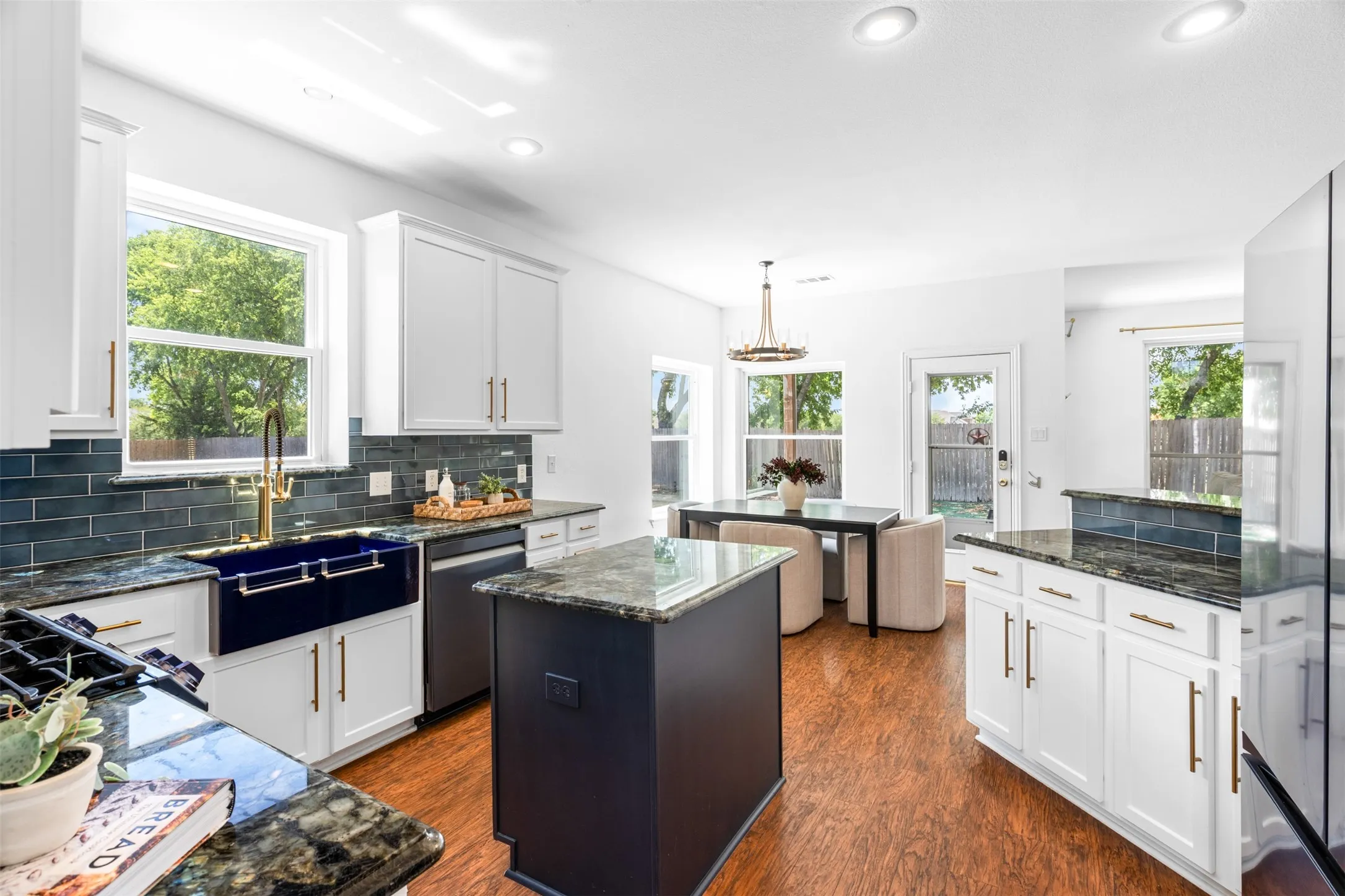 Single Family Residence For Sale in Collin County , 1702 Leander Court, Allen, Texas 75002, 4 Bedroom, 3 Bathroom, 2 Garage spaces, 2,953 Sqft, built in 2002, mls#21371659, Real Estate Agent in Allen, Homes For Sale in Collin county, Homes For Sale in Allen, Realtor in Allen Texas, Real Estate Brokerage Independent Realty Texas, Luminita Cordes Realtor