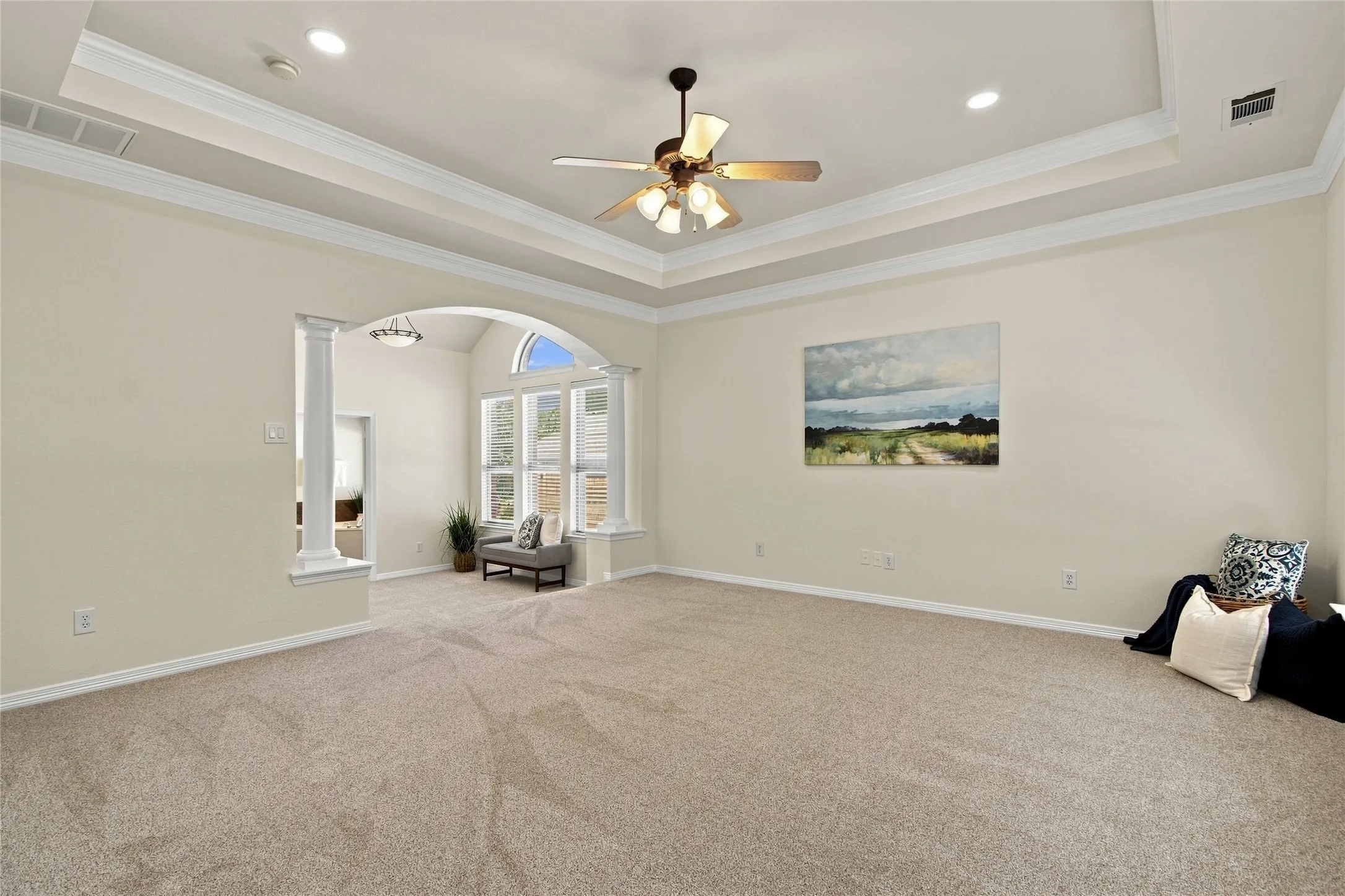 Single Family Residence For Sale in Denton County , 2806 Butterfield Stage Road, Highland Village, Texas 75077, 4 Bedroom, 3 Bathroom, 2 Garage spaces, 3,395 Sqft, built in 2001, mls#21369110, Real Estate Agent in Highland Village, Homes For Sale in Denton county, Homes For Sale in Highland Village, Realtor in Highland Village Texas, Real Estate Brokerage Independent Realty Texas, Luminita Cordes Realtor