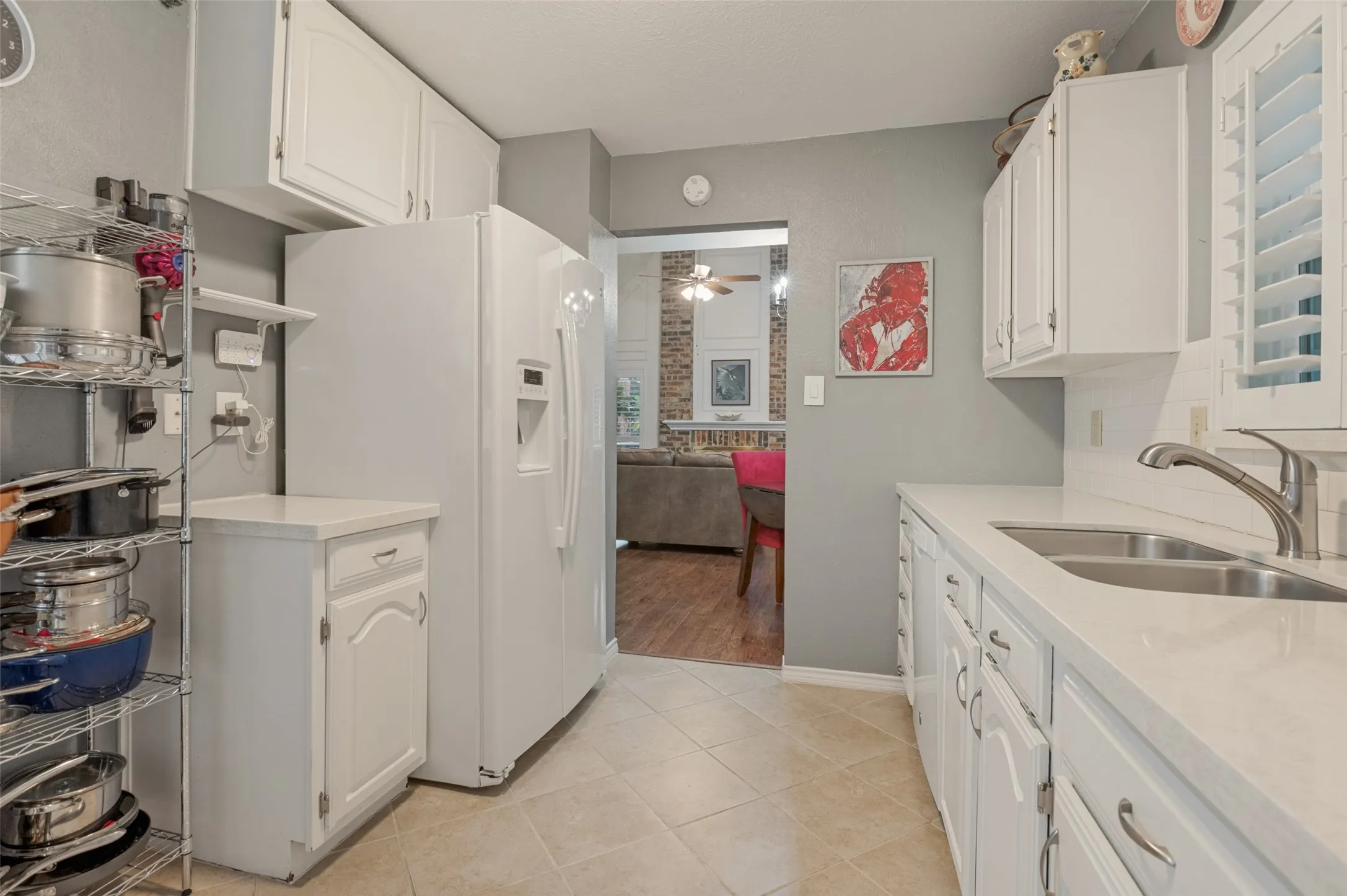 Single Family Residence For Sale in Dallas County , 3014 Adolph Street, Dallas, Texas 75204, 2 Bedroom, 2 Bathroom, Garage spaces, 1,139 Sqft, built in 1982, mls#21371470, Real Estate Agent in Dallas, Homes For Sale in Dallas county, Homes For Sale in Dallas, Realtor in Dallas Texas, Real Estate Brokerage Independent Realty Texas, Luminita Cordes Realtor