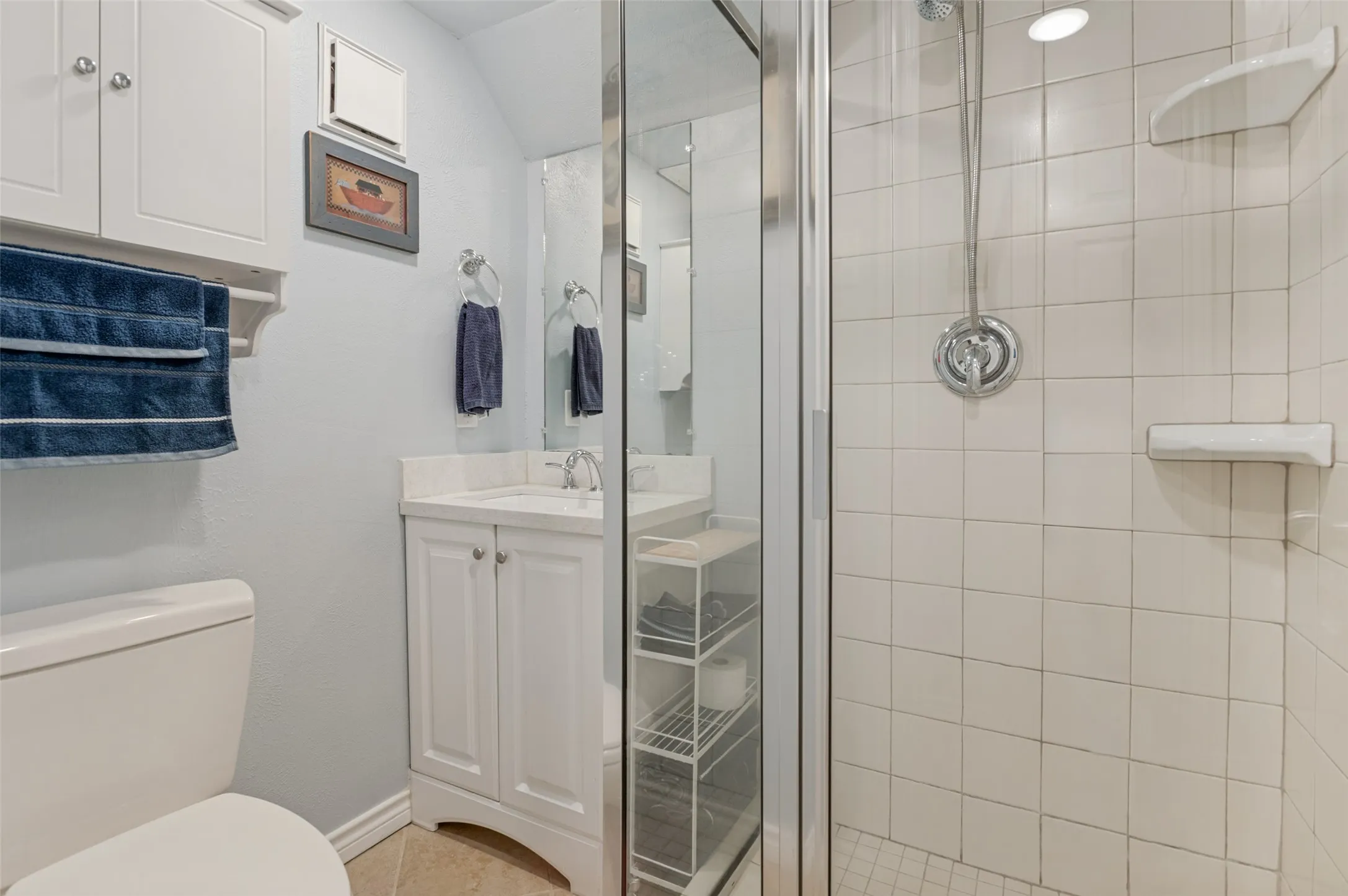 Single Family Residence For Sale in Dallas County , 3014 Adolph Street, Dallas, Texas 75204, 2 Bedroom, 2 Bathroom, Garage spaces, 1,139 Sqft, built in 1982, mls#21371470, Real Estate Agent in Dallas, Homes For Sale in Dallas county, Homes For Sale in Dallas, Realtor in Dallas Texas, Real Estate Brokerage Independent Realty Texas, Luminita Cordes Realtor