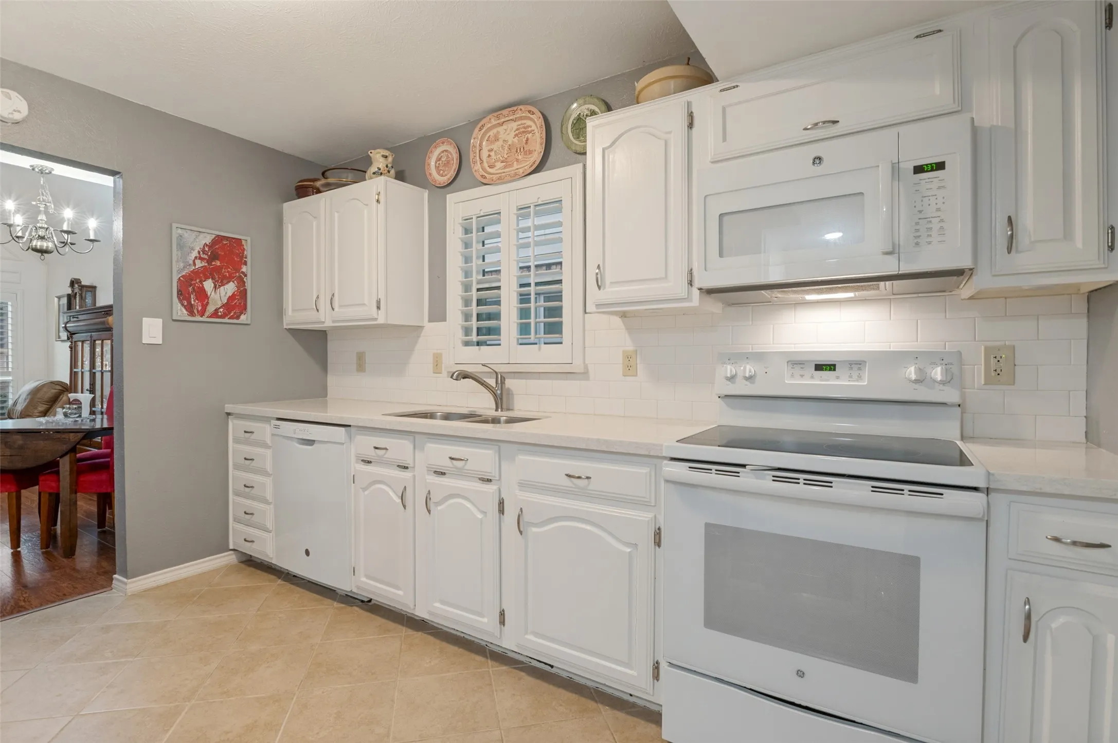 Single Family Residence For Sale in Dallas County , 3014 Adolph Street, Dallas, Texas 75204, 2 Bedroom, 2 Bathroom, Garage spaces, 1,139 Sqft, built in 1982, mls#21371470, Real Estate Agent in Dallas, Homes For Sale in Dallas county, Homes For Sale in Dallas, Realtor in Dallas Texas, Real Estate Brokerage Independent Realty Texas, Luminita Cordes Realtor