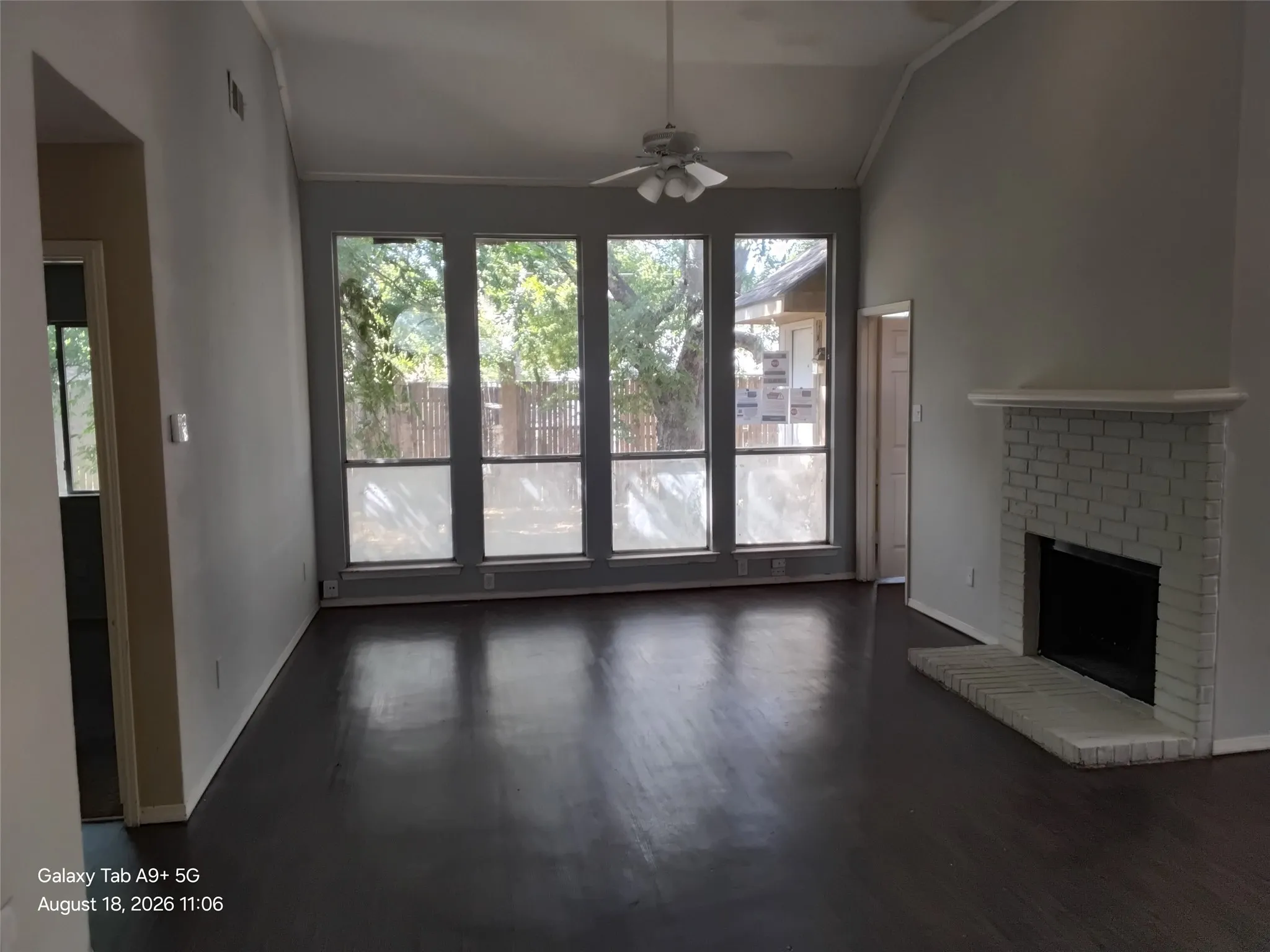 Single Family Residence For Sale in Dallas County , 12418 Summer Hill Drive, Balch Springs, Texas 75180, 4 Bedroom, 2 Bathroom, 2 Garage spaces, 1,666 Sqft, built in 1989, mls#21365904, Real Estate Agent in Balch Springs, Homes For Sale in Dallas county, Homes For Sale in Balch Springs, Realtor in Balch Springs Texas, Real Estate Brokerage Independent Realty Texas, Luminita Cordes Realtor