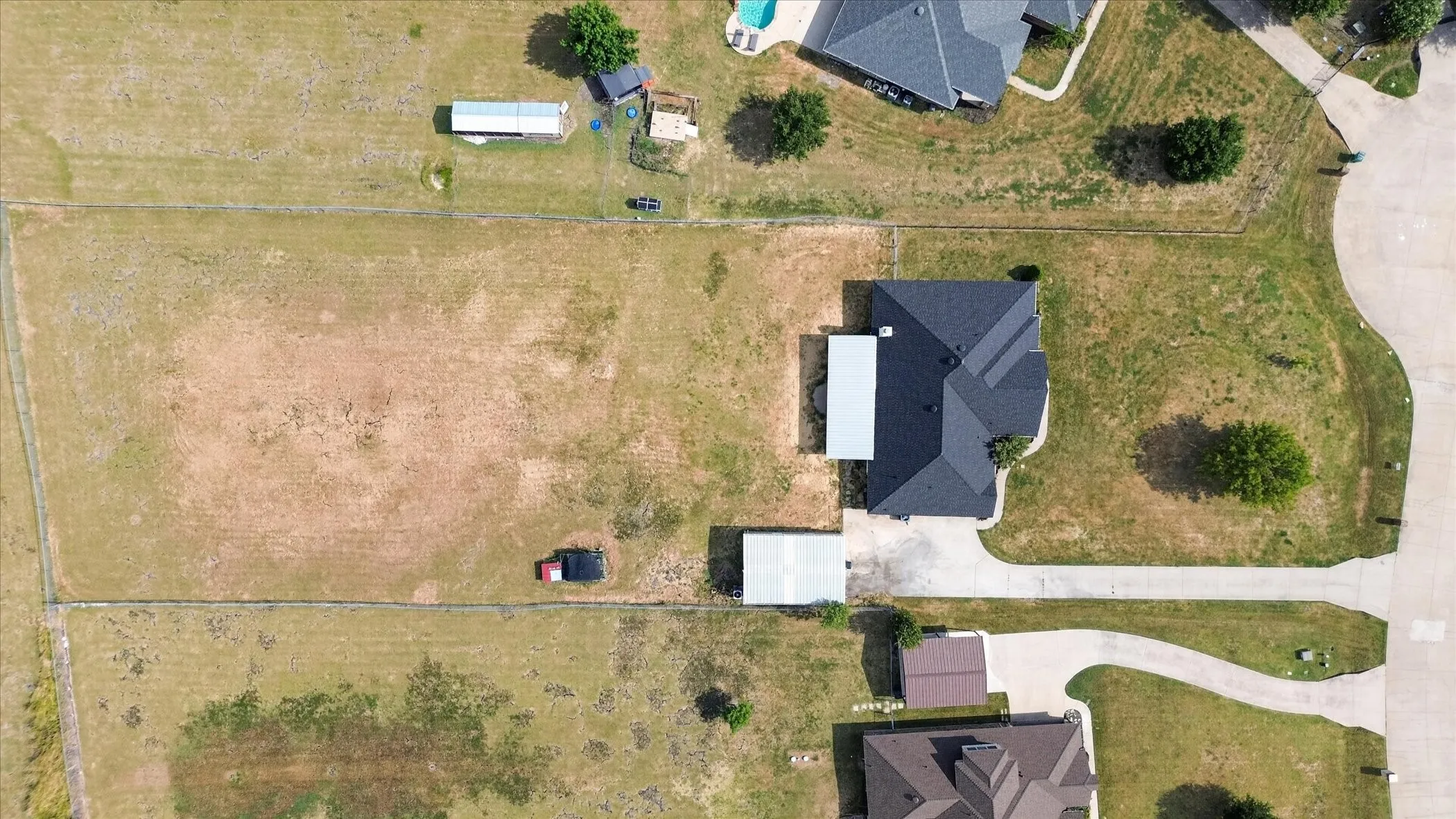 Single Family Residence For Sale in Kaufman County , 10231 Bantry Lane, Forney, Texas 75126, 4 Bedroom, 2 Bathroom, 2 Garage spaces, 2,392 Sqft, built in 2008, mls#21370326, Real Estate Agent in Forney, Homes For Sale in Kaufman county, Homes For Sale in Forney, Realtor in Forney Texas, Real Estate Brokerage Independent Realty Texas, Luminita Cordes Realtor