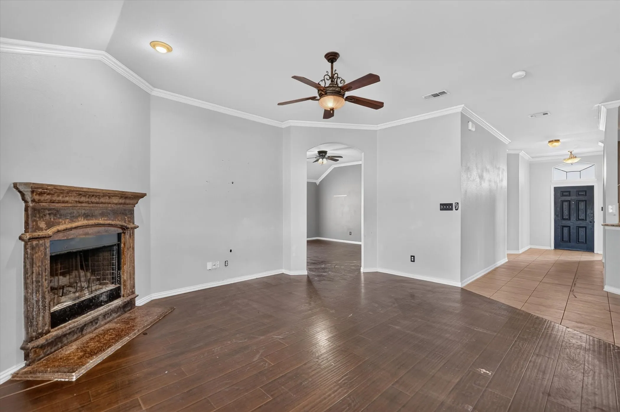 Single Family Residence For Sale in Kaufman County , 10231 Bantry Lane, Forney, Texas 75126, 4 Bedroom, 2 Bathroom, 2 Garage spaces, 2,392 Sqft, built in 2008, mls#21370326, Real Estate Agent in Forney, Homes For Sale in Kaufman county, Homes For Sale in Forney, Realtor in Forney Texas, Real Estate Brokerage Independent Realty Texas, Luminita Cordes Realtor