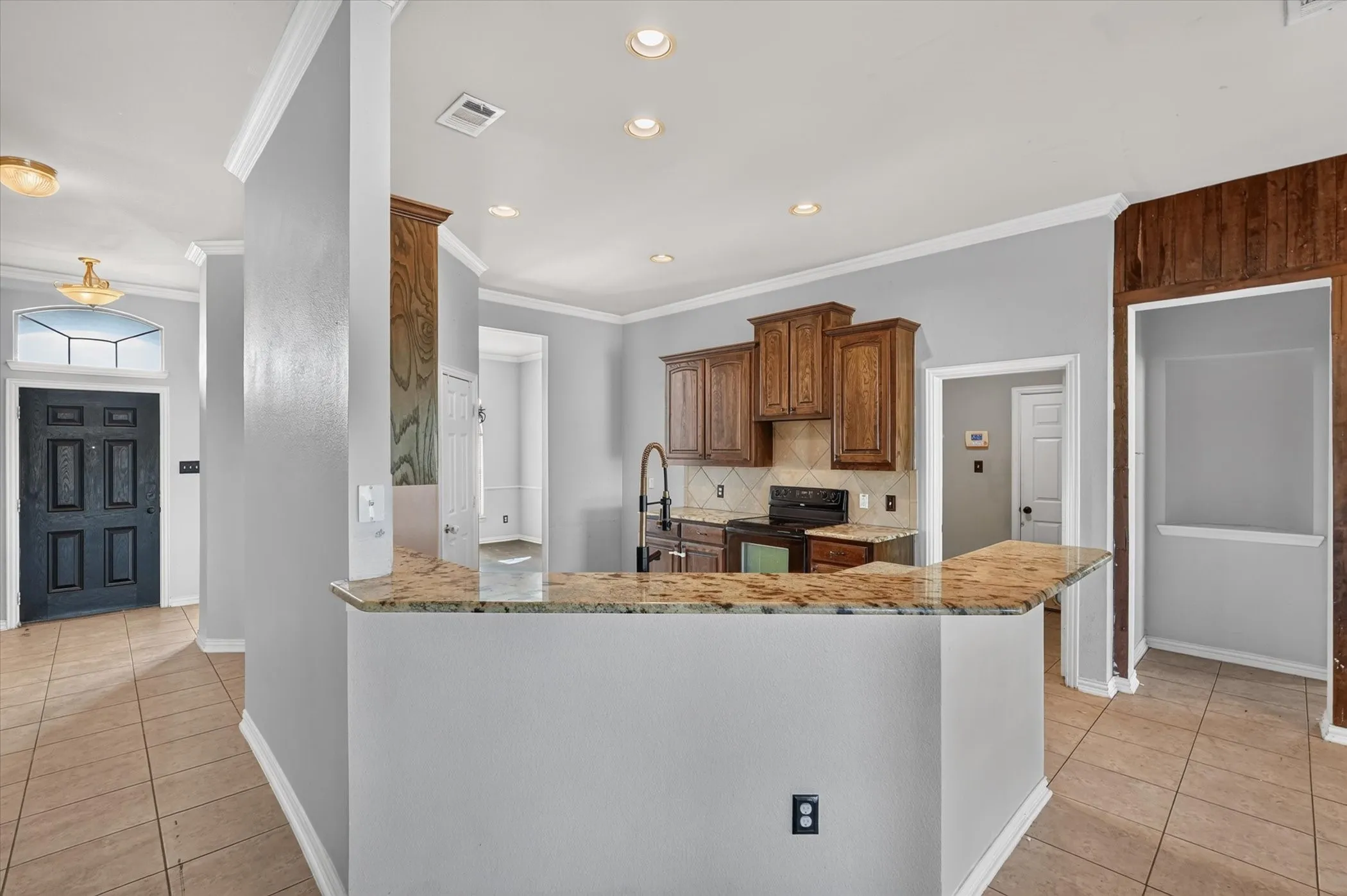 Single Family Residence For Sale in Kaufman County , 10231 Bantry Lane, Forney, Texas 75126, 4 Bedroom, 2 Bathroom, 2 Garage spaces, 2,392 Sqft, built in 2008, mls#21370326, Real Estate Agent in Forney, Homes For Sale in Kaufman county, Homes For Sale in Forney, Realtor in Forney Texas, Real Estate Brokerage Independent Realty Texas, Luminita Cordes Realtor