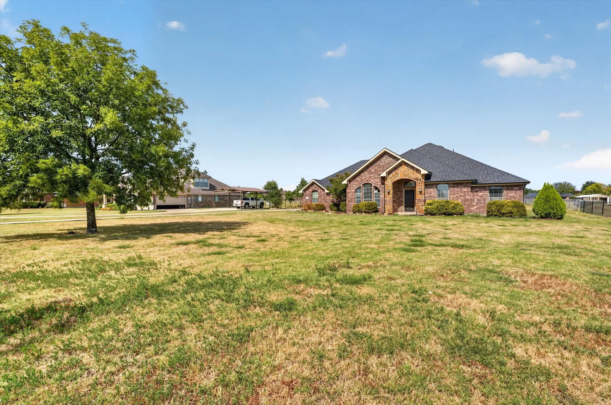 Single Family Residence For Sale in Kaufman County , 10231 Bantry Lane, Forney, Texas 75126, 4 Bedroom, 2 Bathroom, 2 Garage spaces, 2,392 Sqft, built in 2008, mls#21370326, Real Estate Agent in Forney, Homes For Sale in Kaufman county, Homes For Sale in Forney, Realtor in Forney Texas, Real Estate Brokerage Independent Realty Texas, Luminita Cordes Realtor